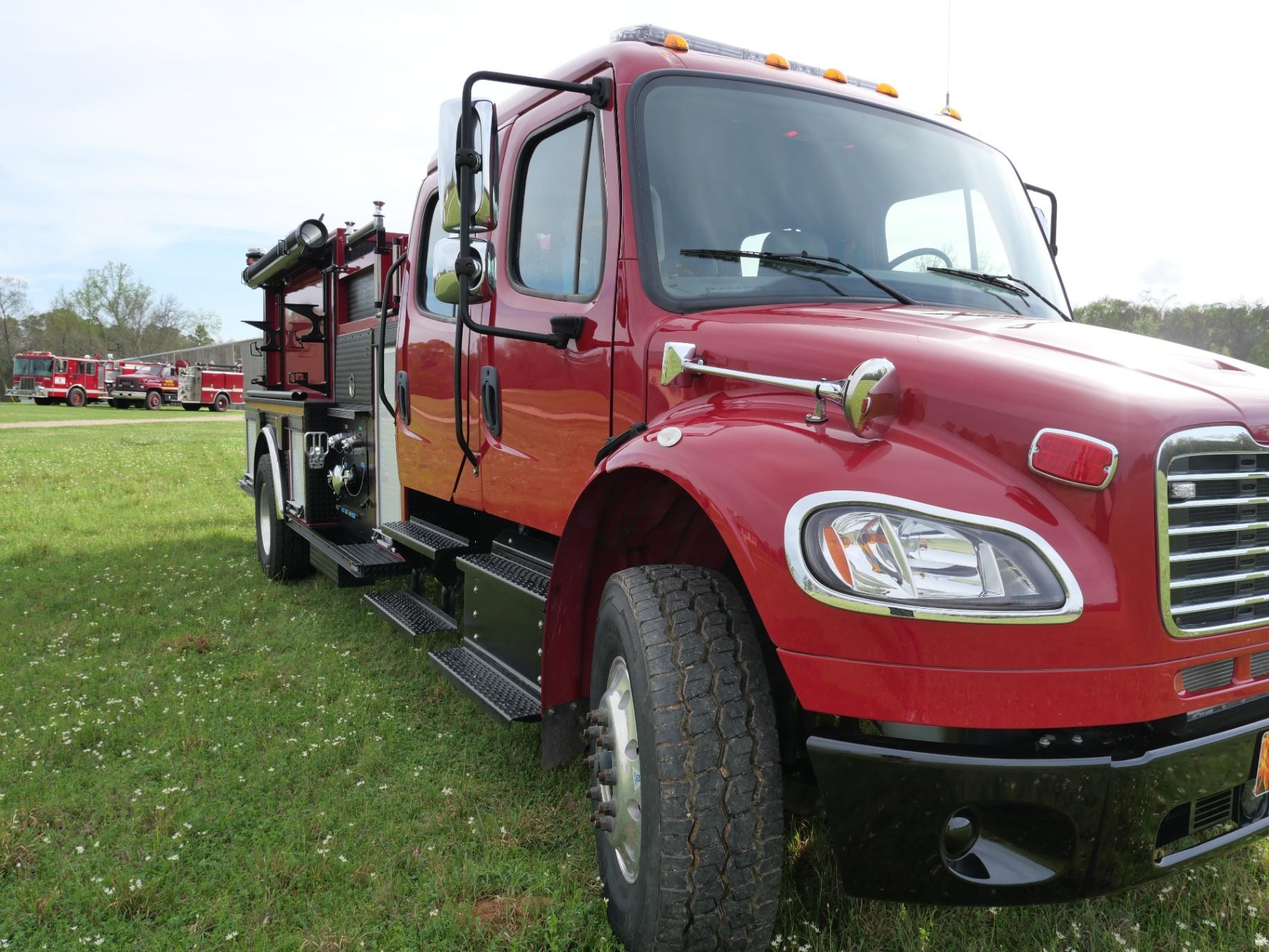 2022 E-One Freightliner Pumper Tanker - image 9