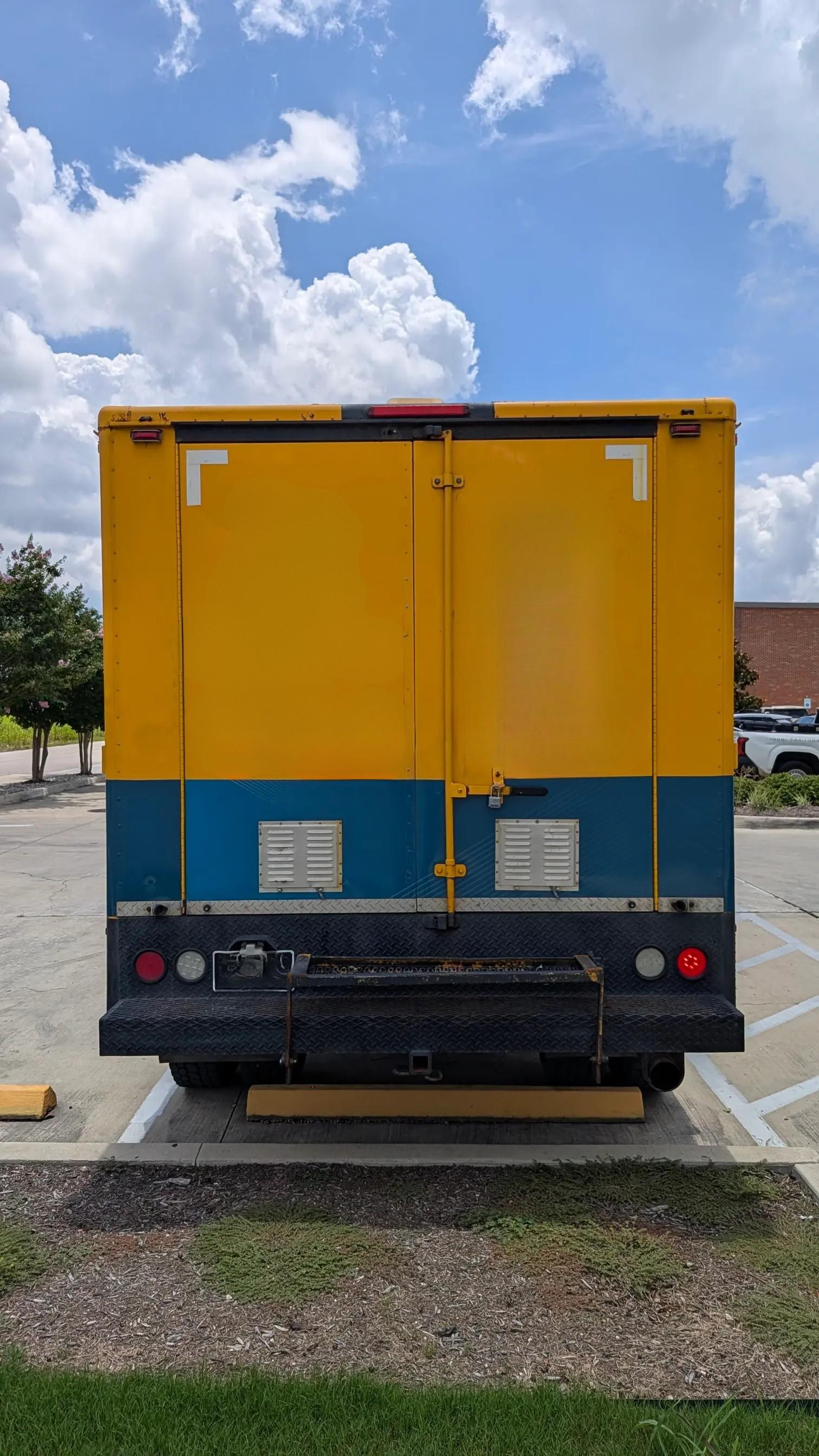 International 4300 DT466 - image 5