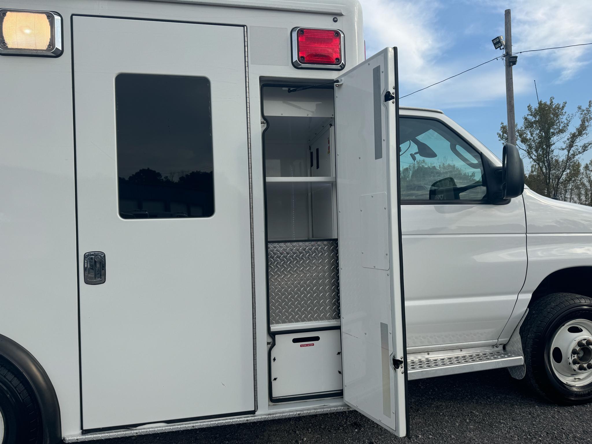 2022 Crestline CCL150 E-350 Type III - image 8