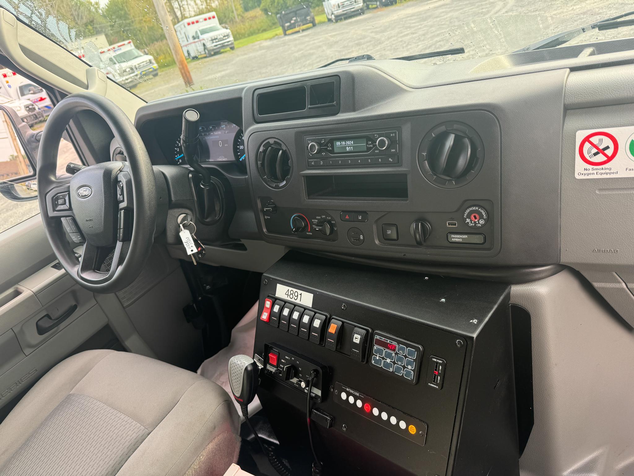 2022 Crestline CCL150 E-350 Type III - image 9