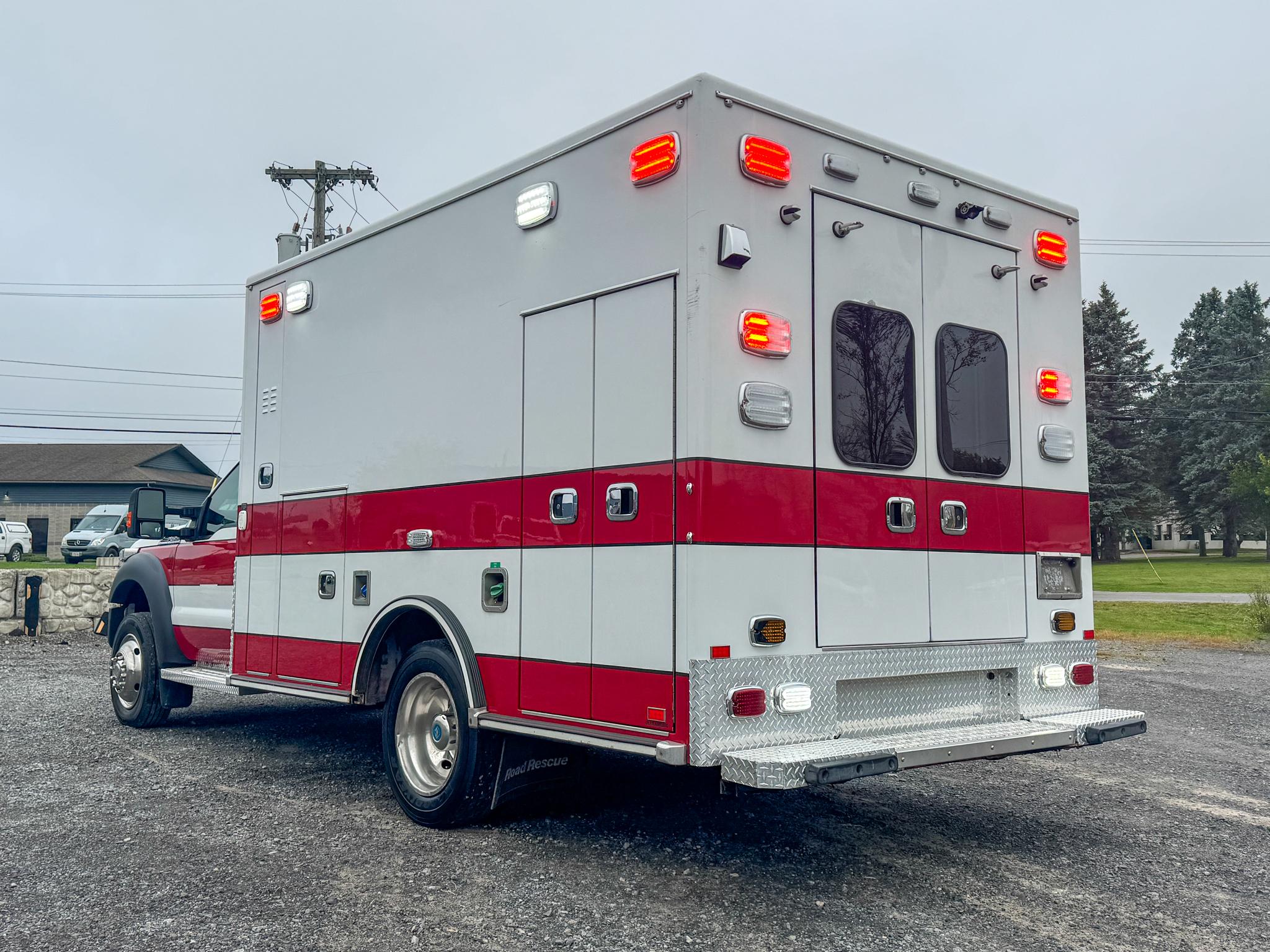 2016 Road Rescue 4x4 Type I - image 2