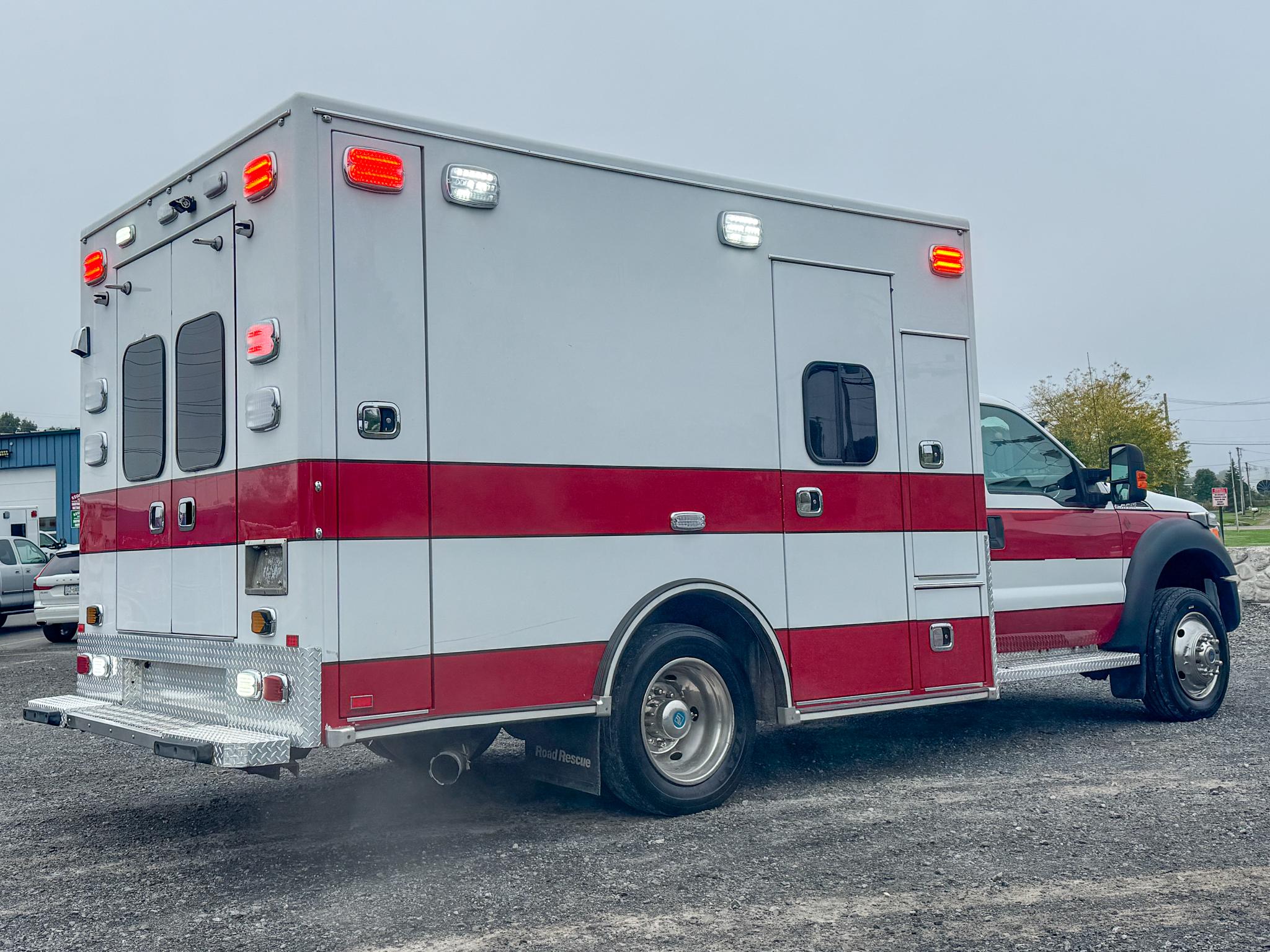 2016 Road Rescue 4x4 Type I - image 3
