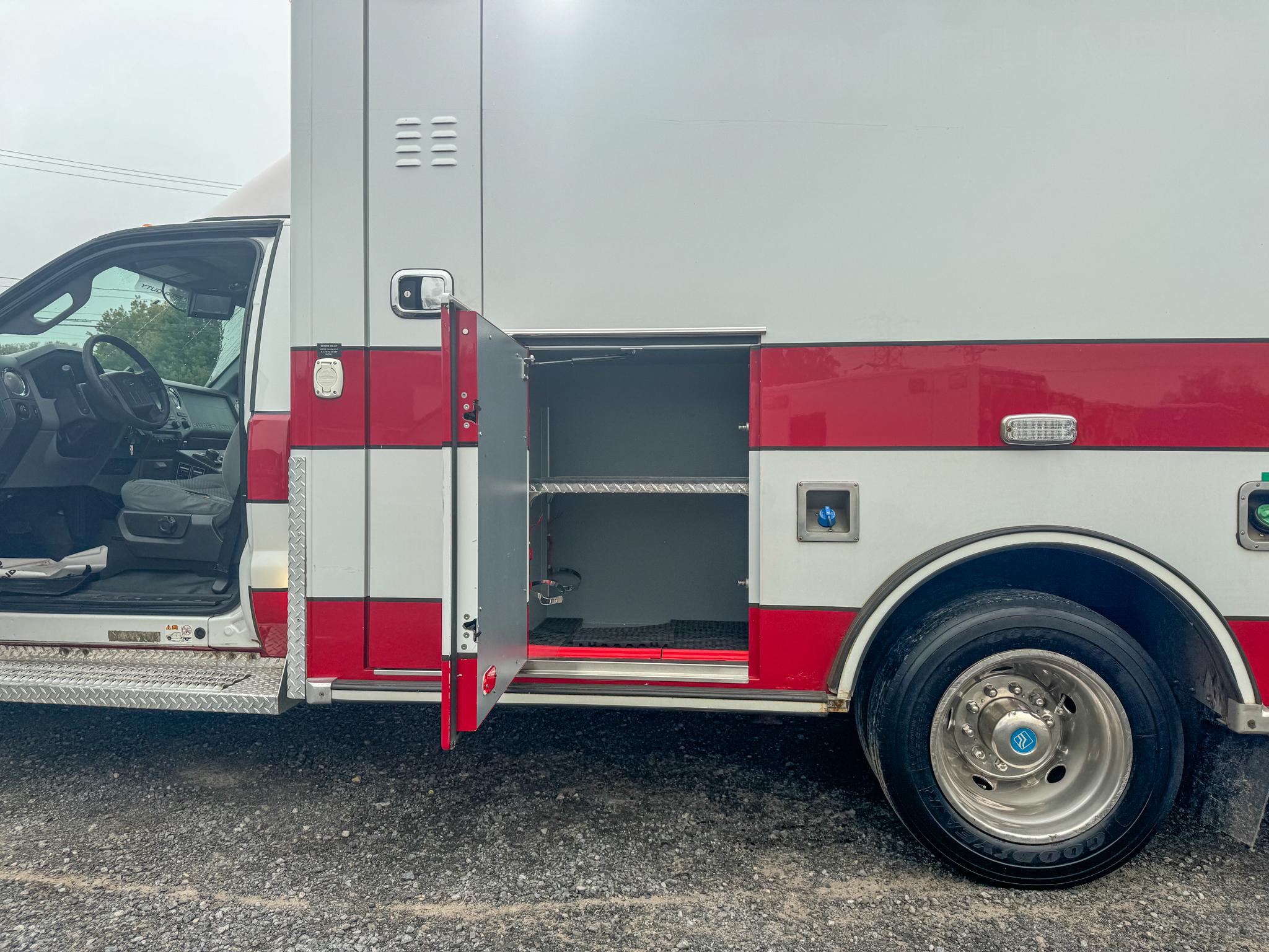 2016 Road Rescue 4x4 Type I - image 5