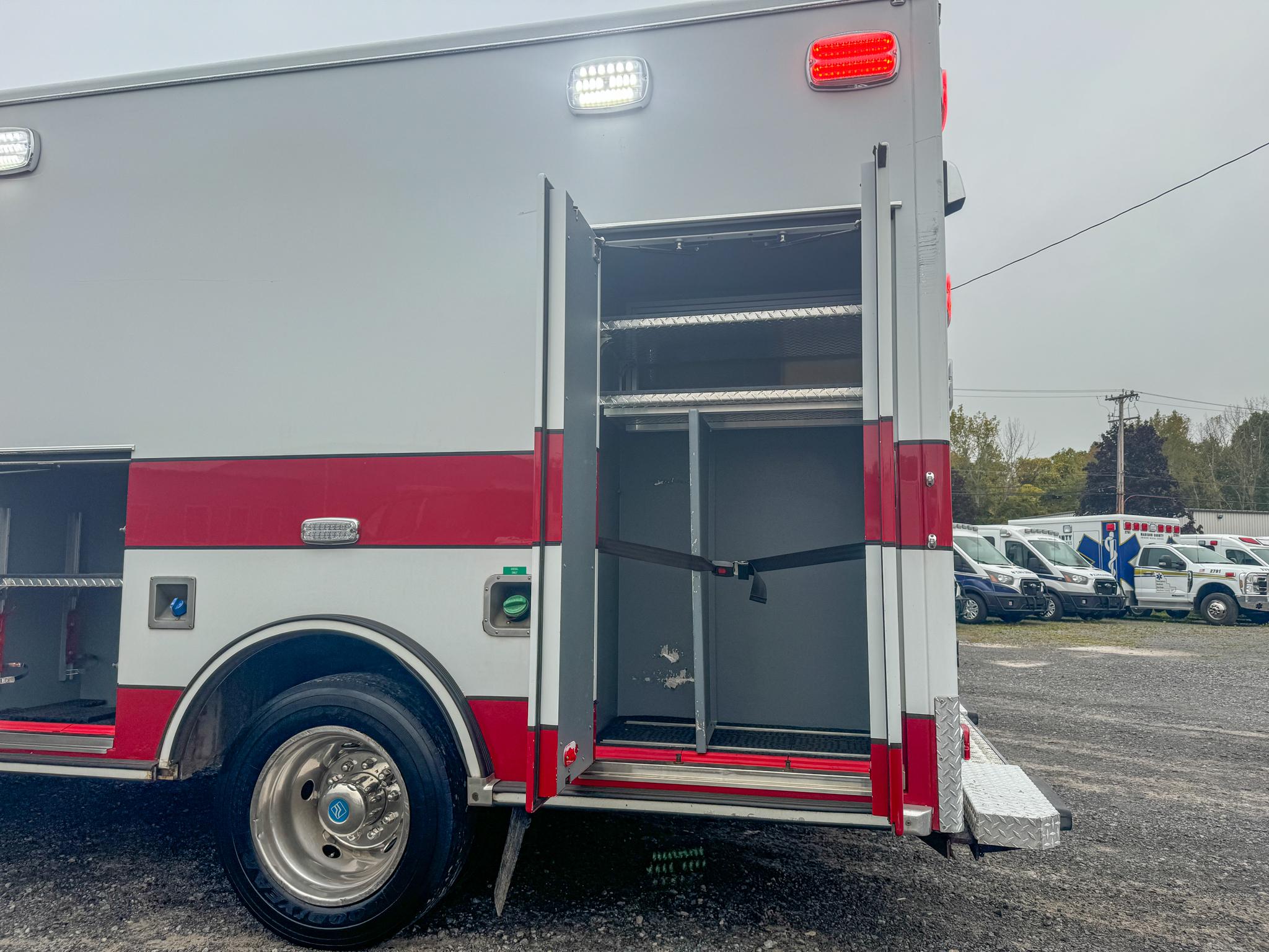 2016 Road Rescue 4x4 Type I - image 6