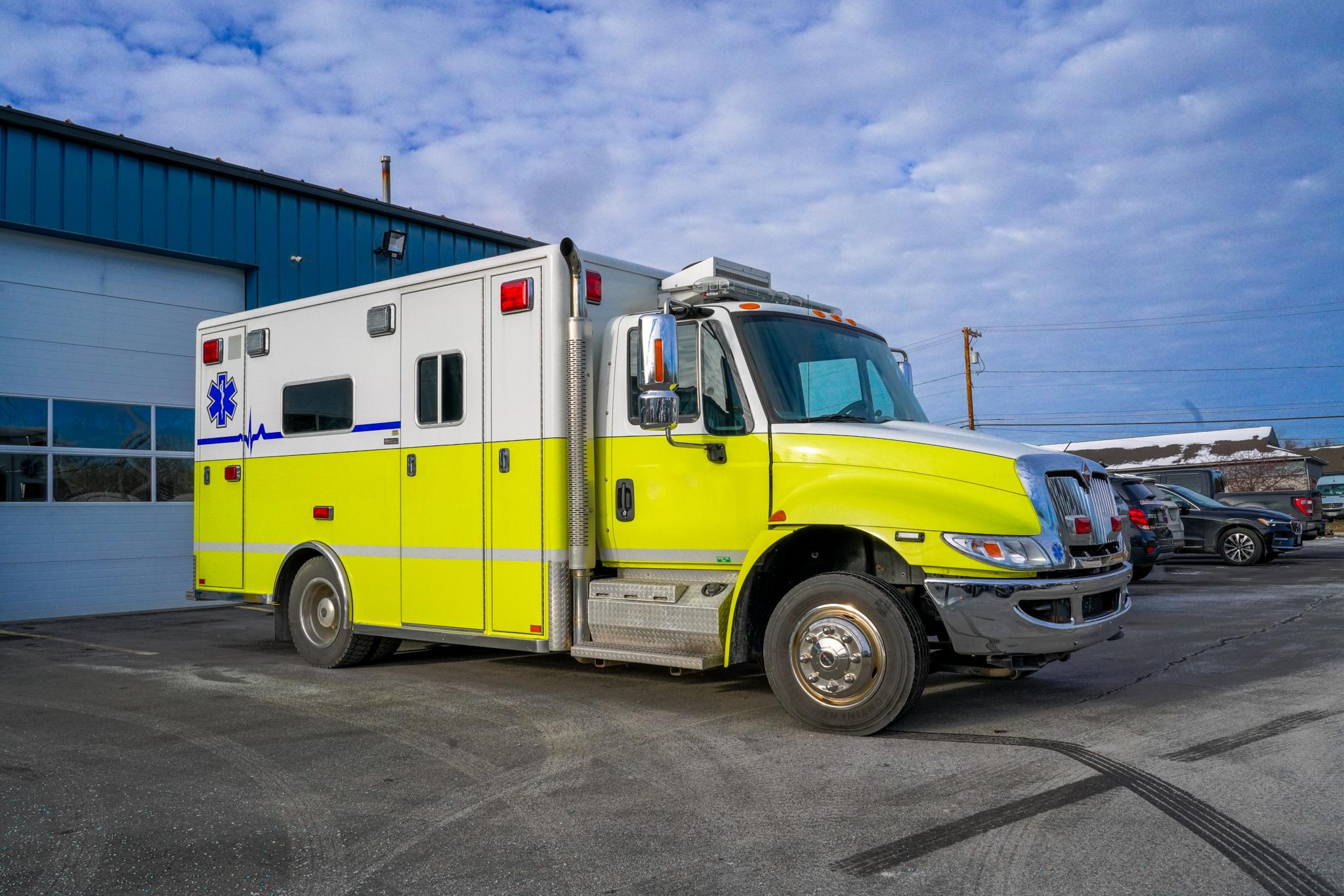 2011 Horton International Type I - image 4
