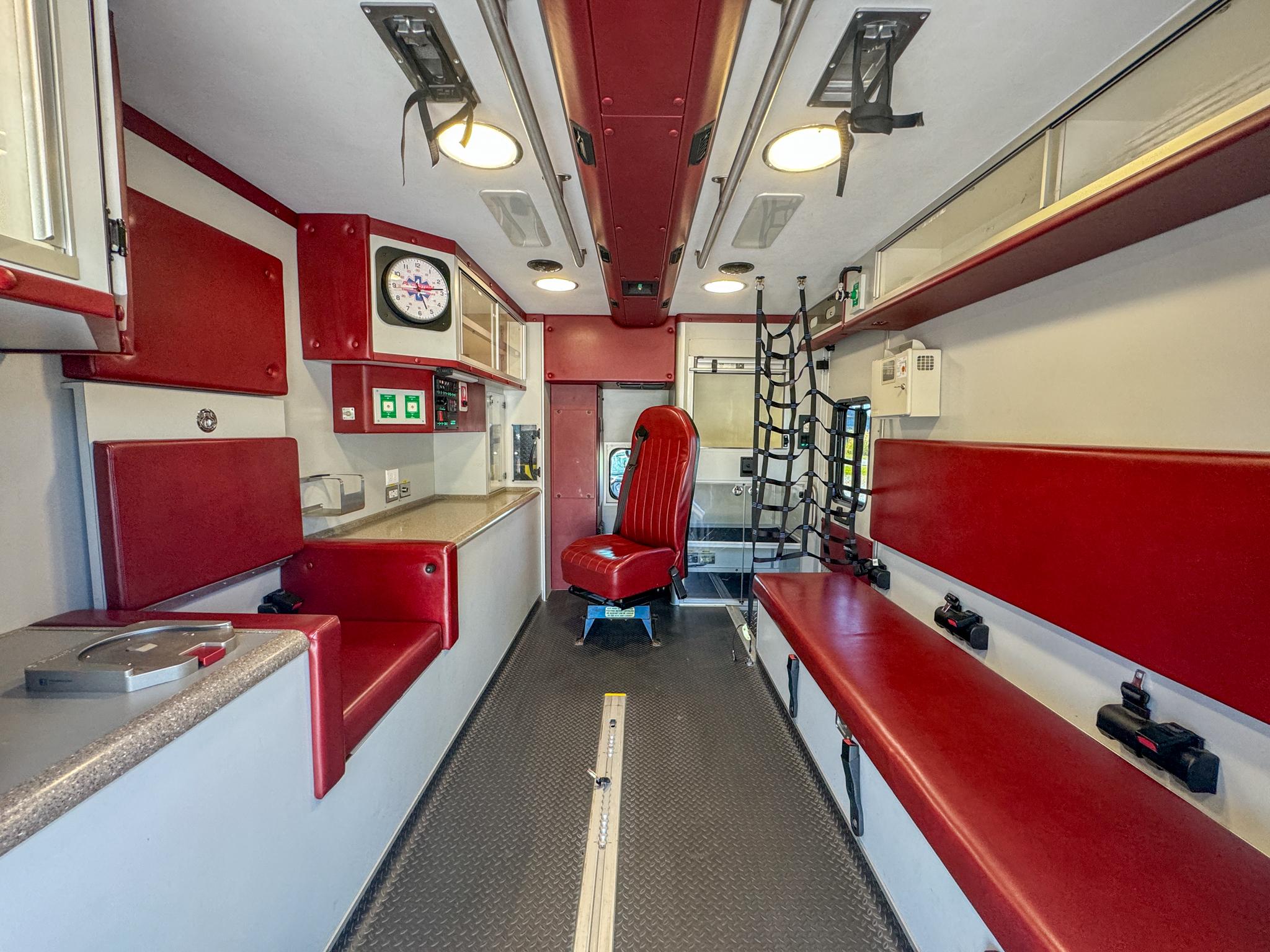 2016 Ford PL Custom T-1 4x4 Diesel Type I - image 10