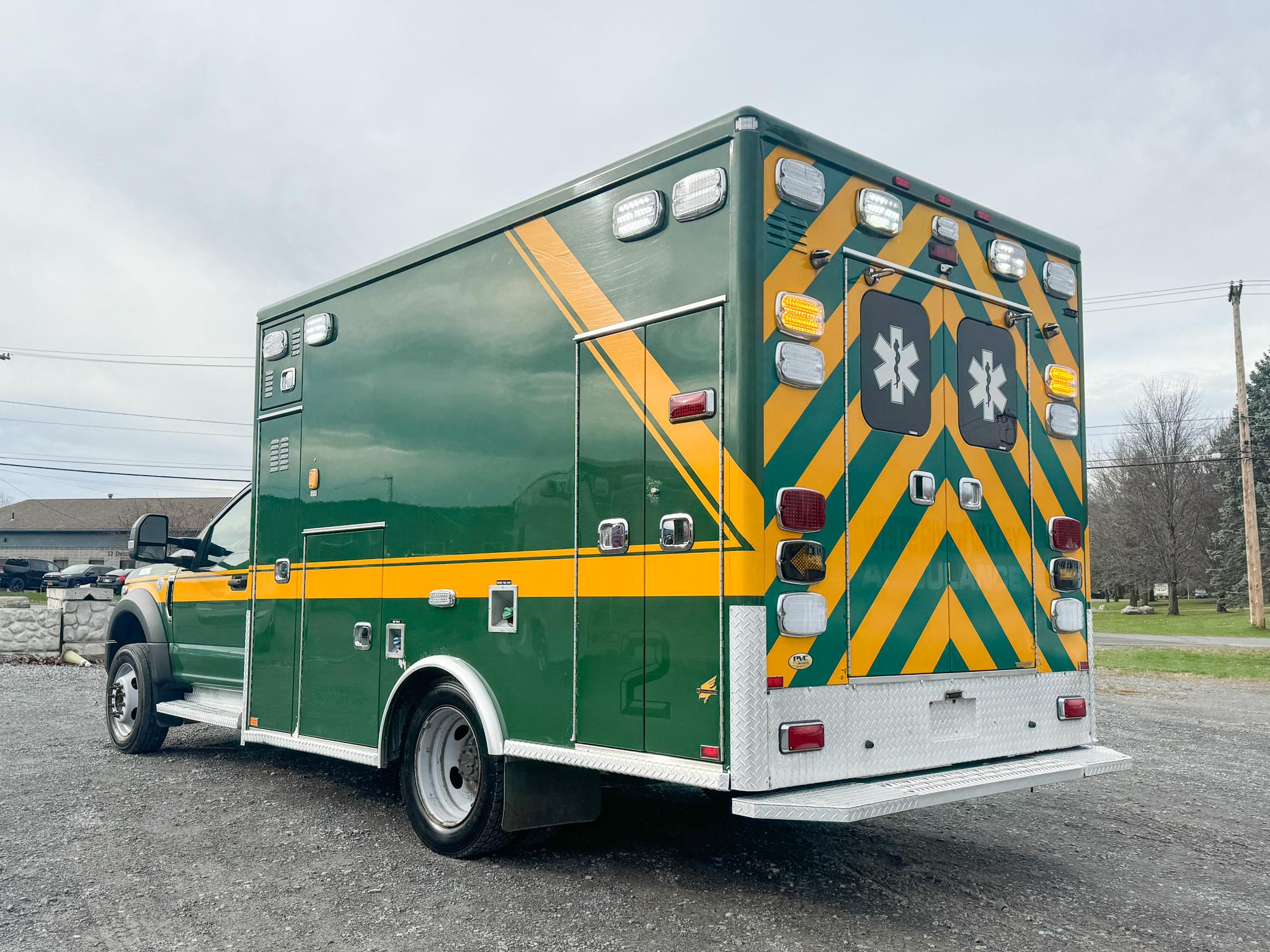 2017 AEV 4x4 F-450 Diesel Type I - image 2