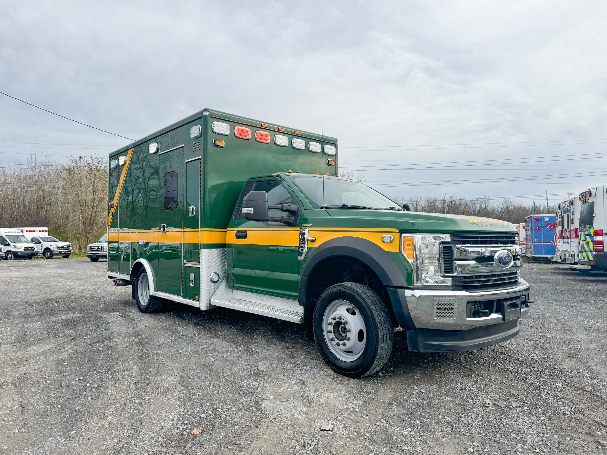 2017 AEV 4x4 F-450 Diesel Type I - image 4