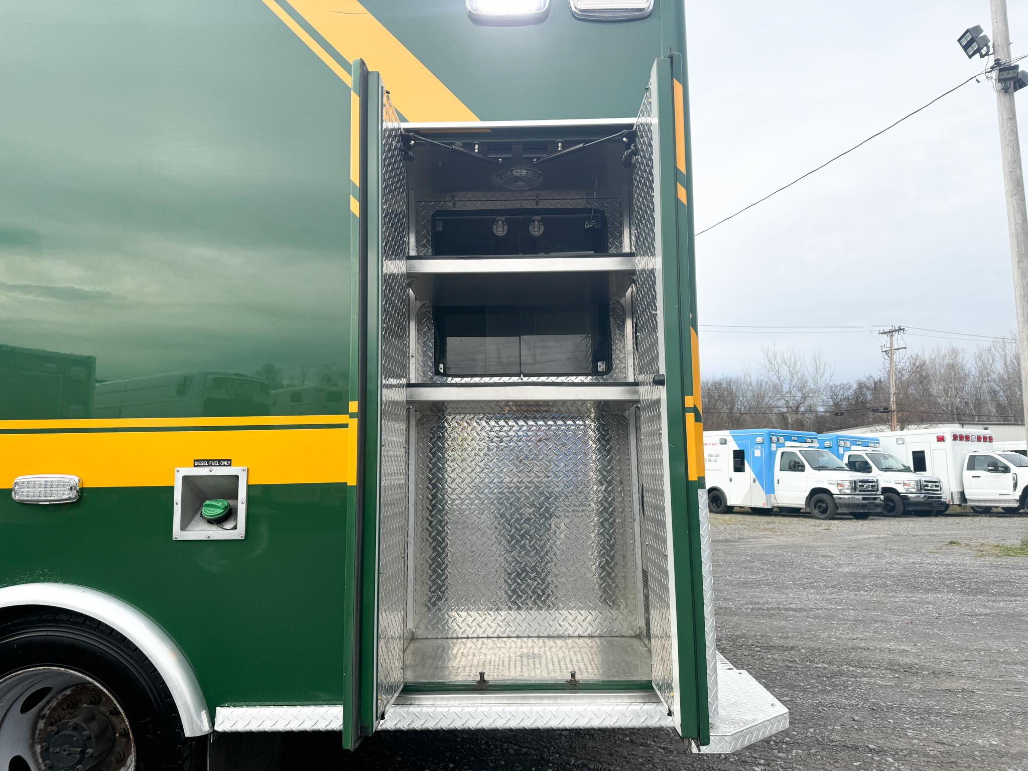 2017 AEV 4x4 F-450 Diesel Type I - image 7