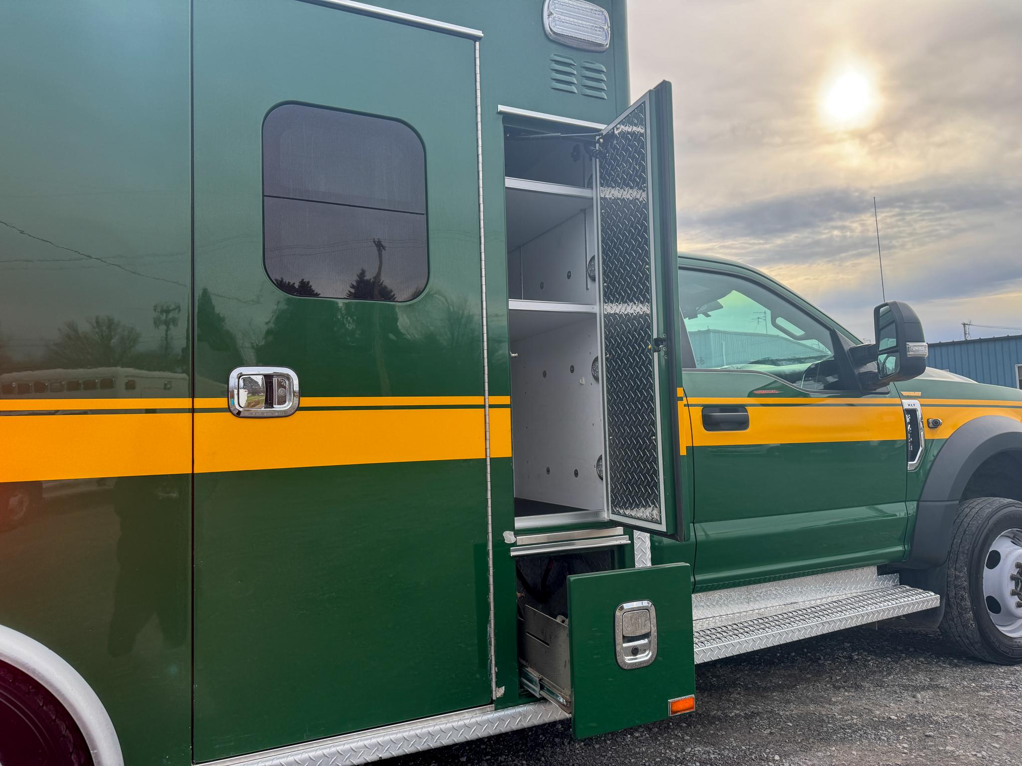 2017 AEV 4x4 F-450 Diesel Type I - image 10