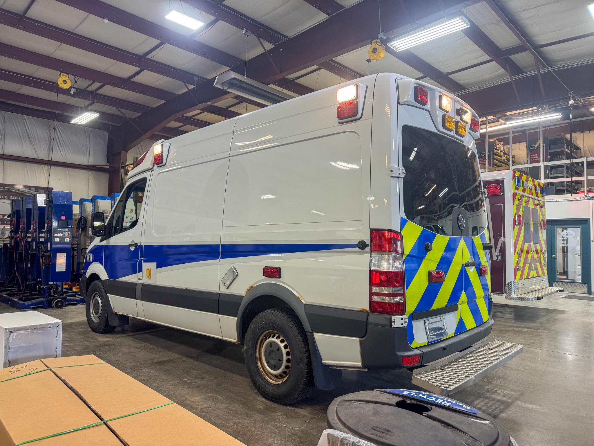 2015 Demers Sprinter Type II - image 2