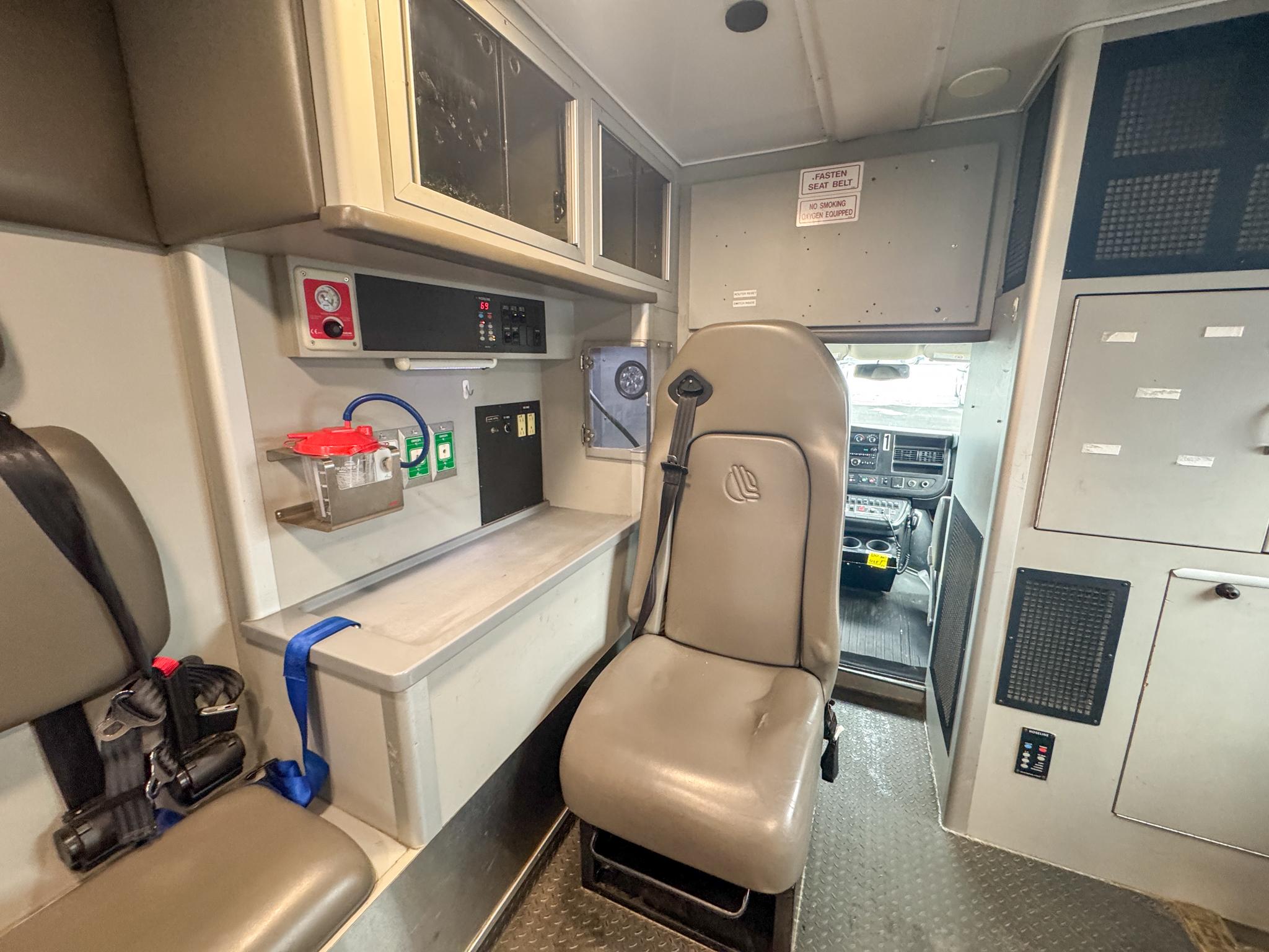 2017 Wheeled Coach CitiMedic Chevy 3500 Type III - image 17