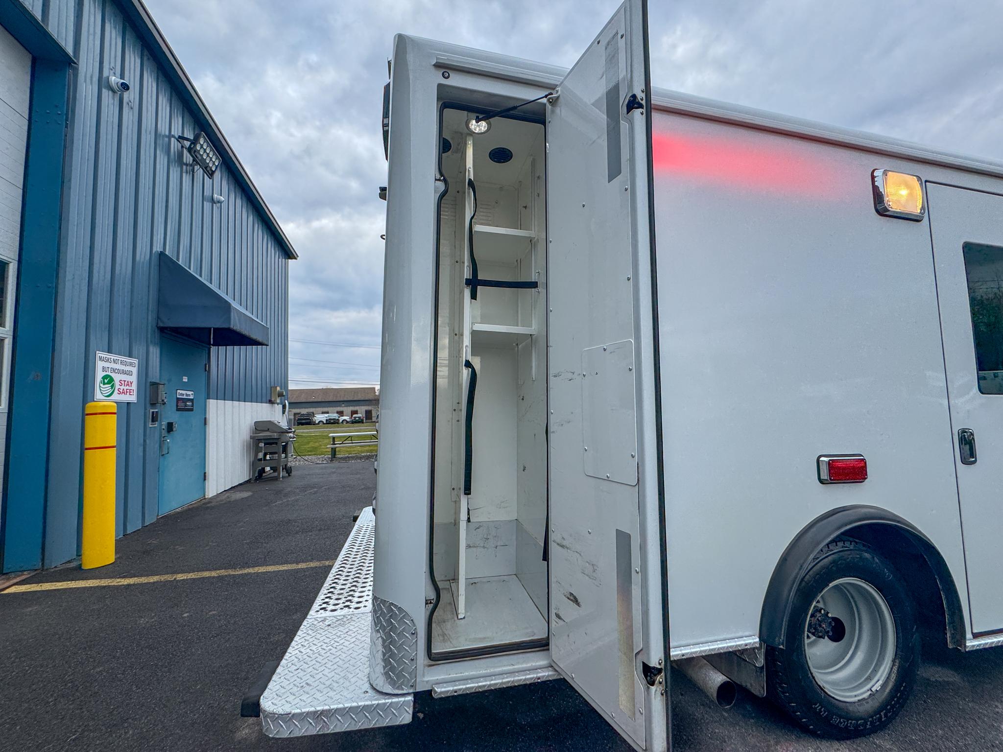 2022 Crestline CCL150 E-350 Type III - image 8
