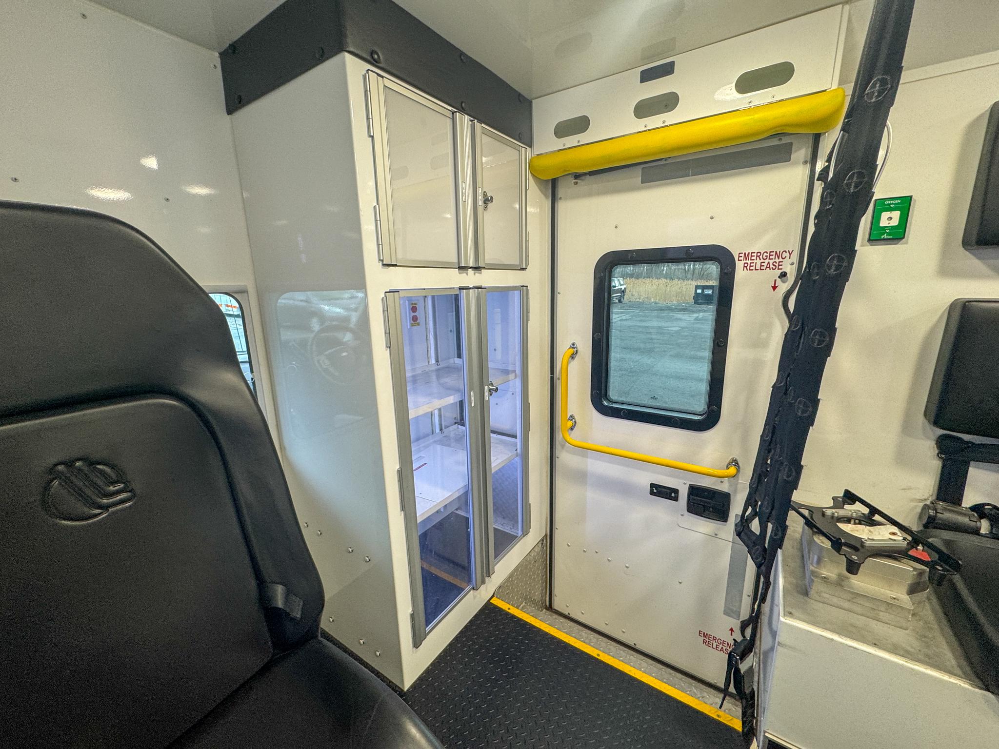 2022 Crestline CCL150 E-350 Type III - image 19