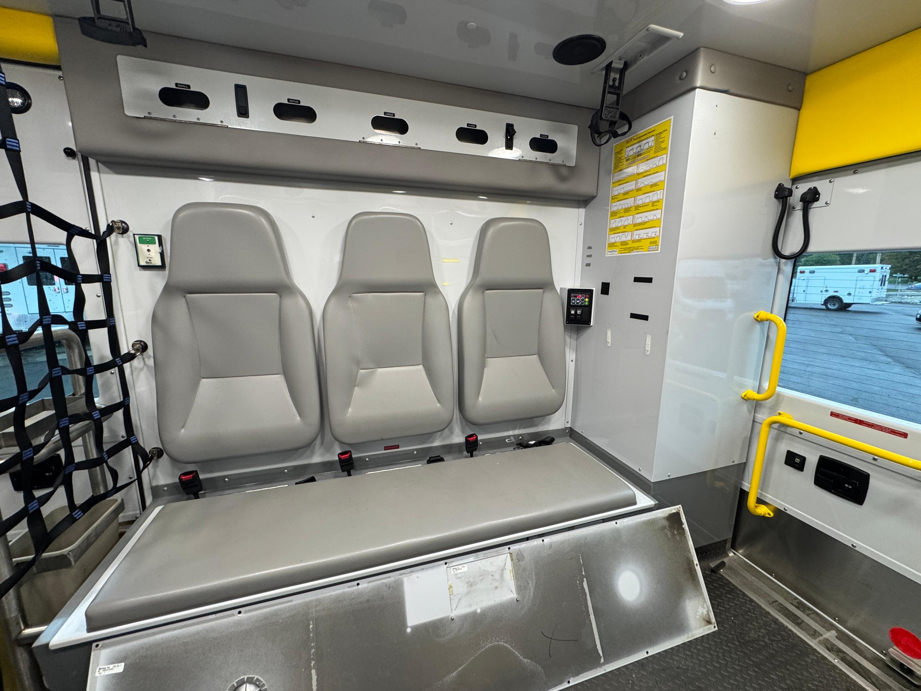 2015 Demers Chevrolet 4x4 Type I Ambulance - image 12