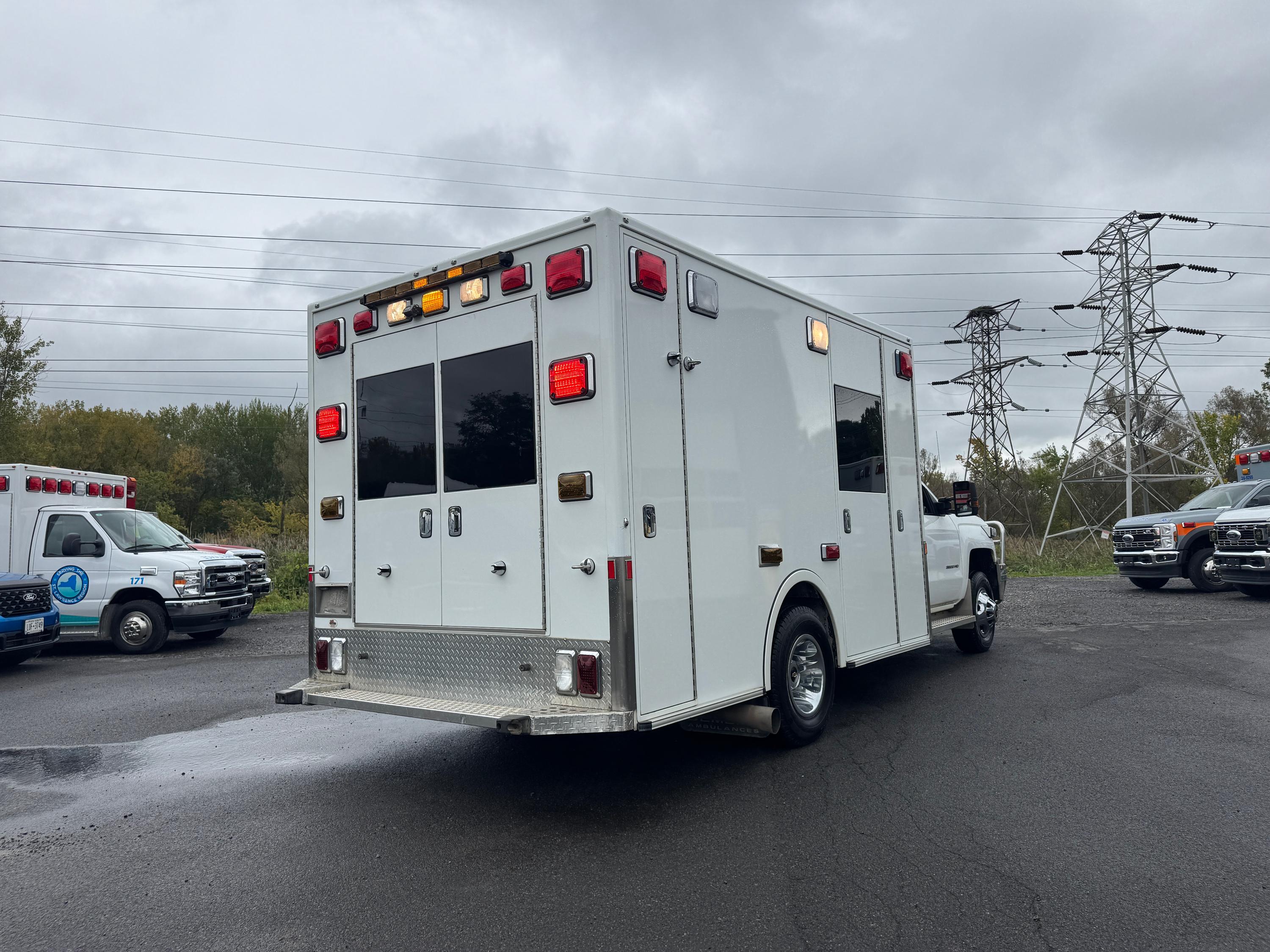 2015 Demers Chevrolet 4x4 Type I Ambulance - image 6