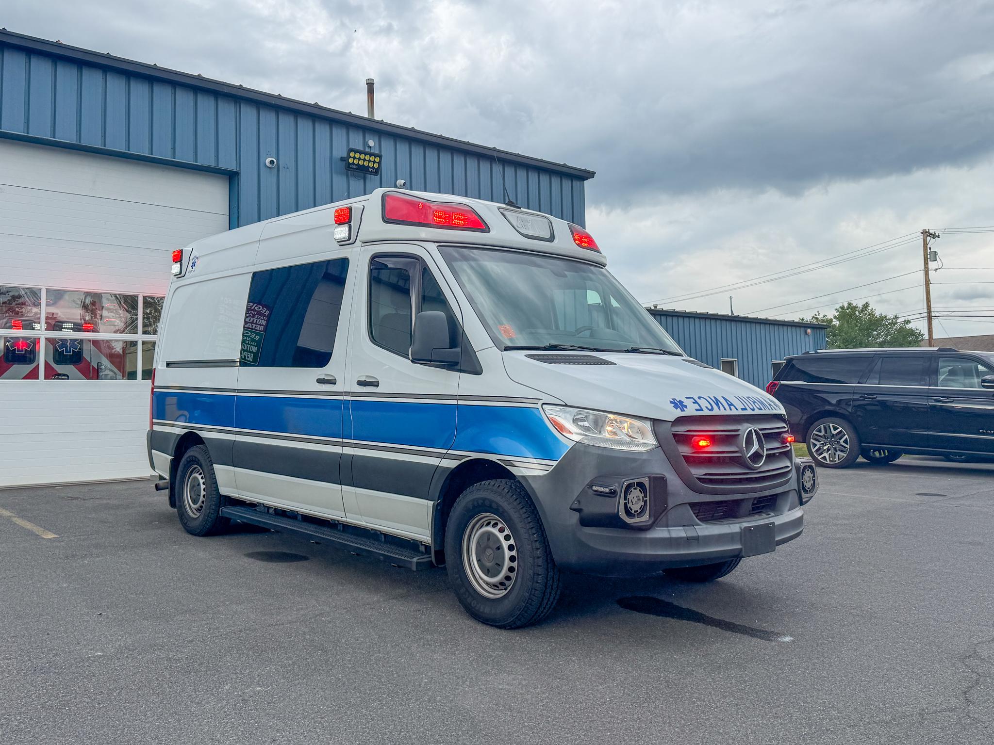 2019 Demers Mercedes Type II Ambulance - image 2