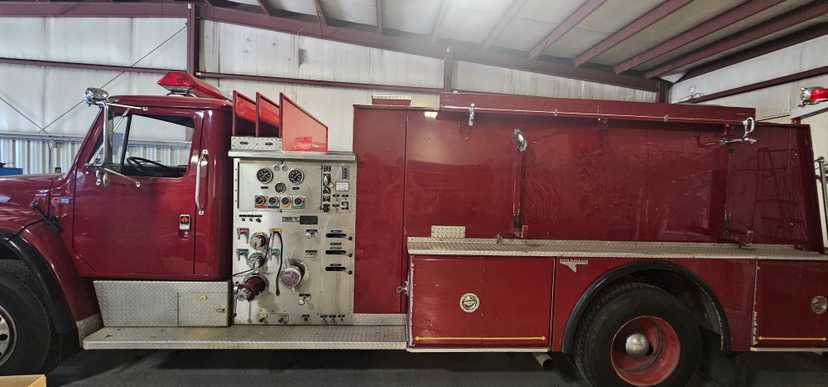 1987 International Hendrickson Tanker — photo 3