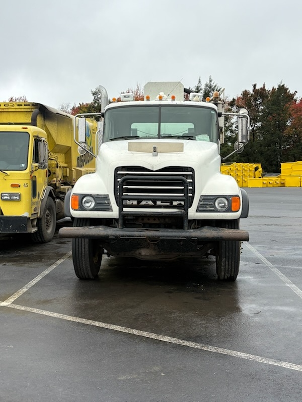 2005 Mack Fruitland Septic - image 3
