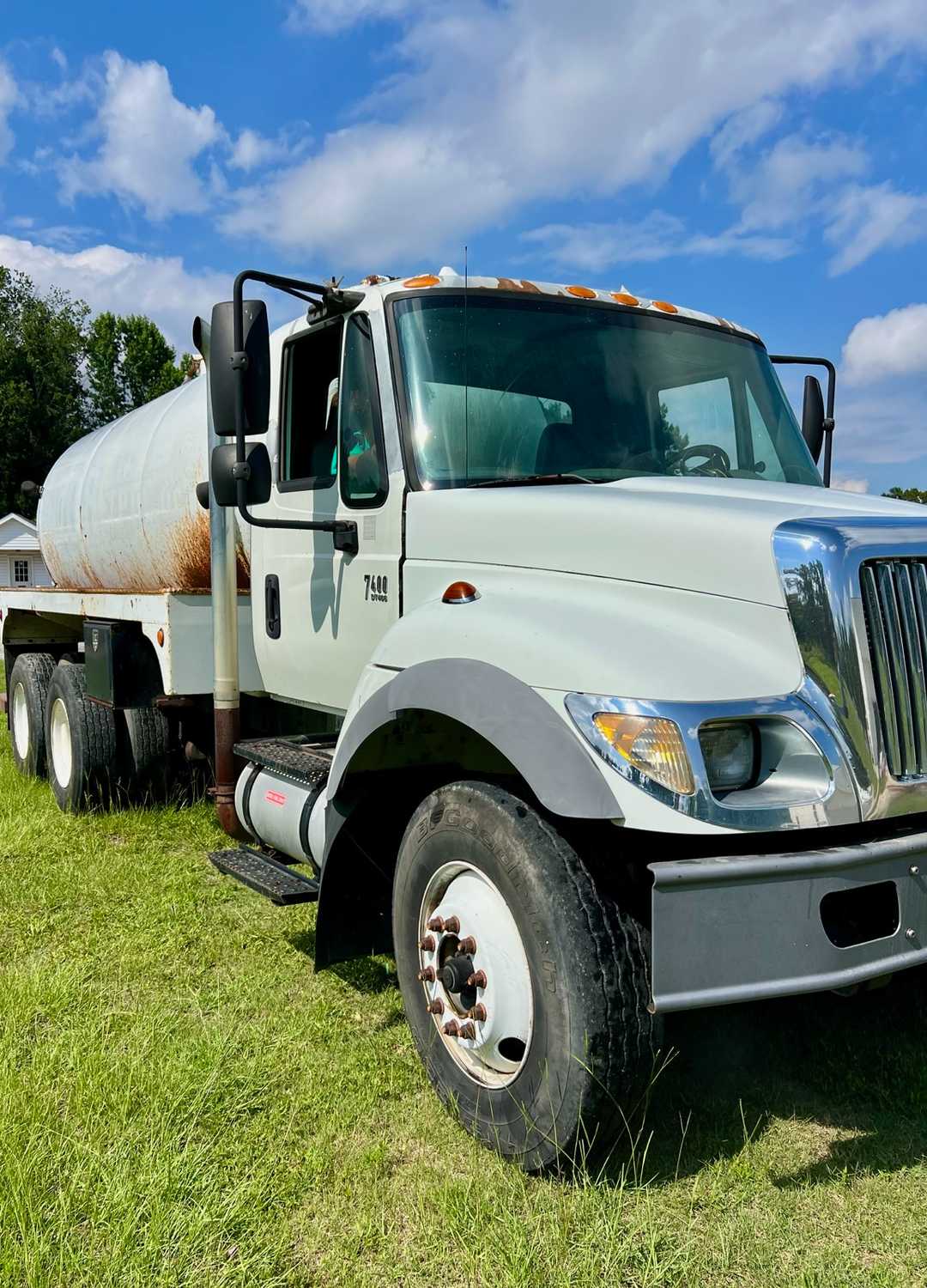 2004 International Septic