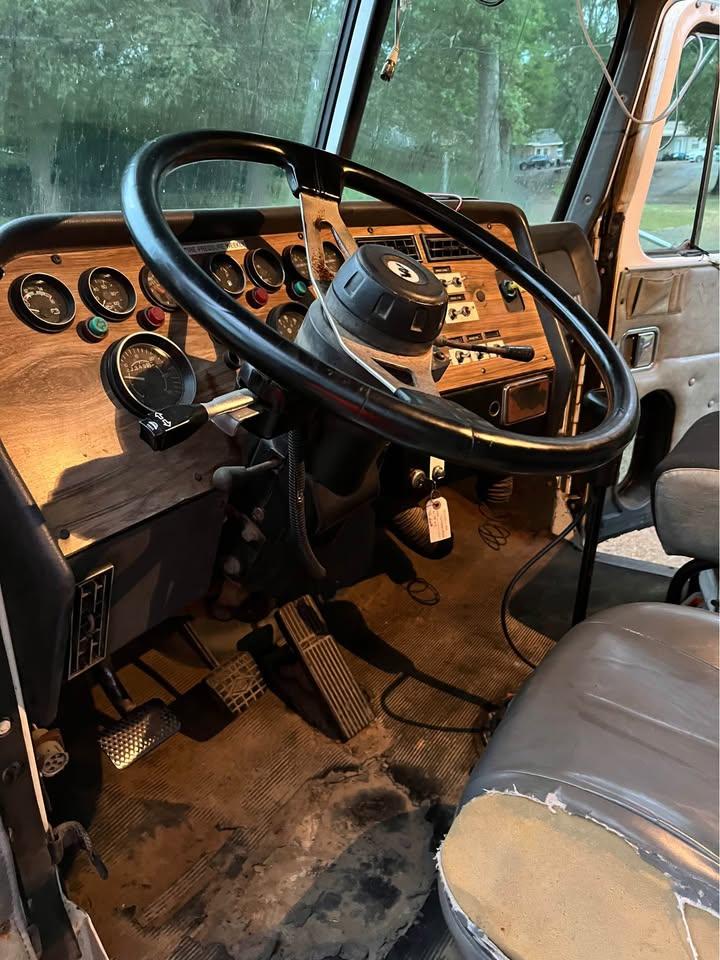 1998 Western Star 4900 Dump Truck - image 8