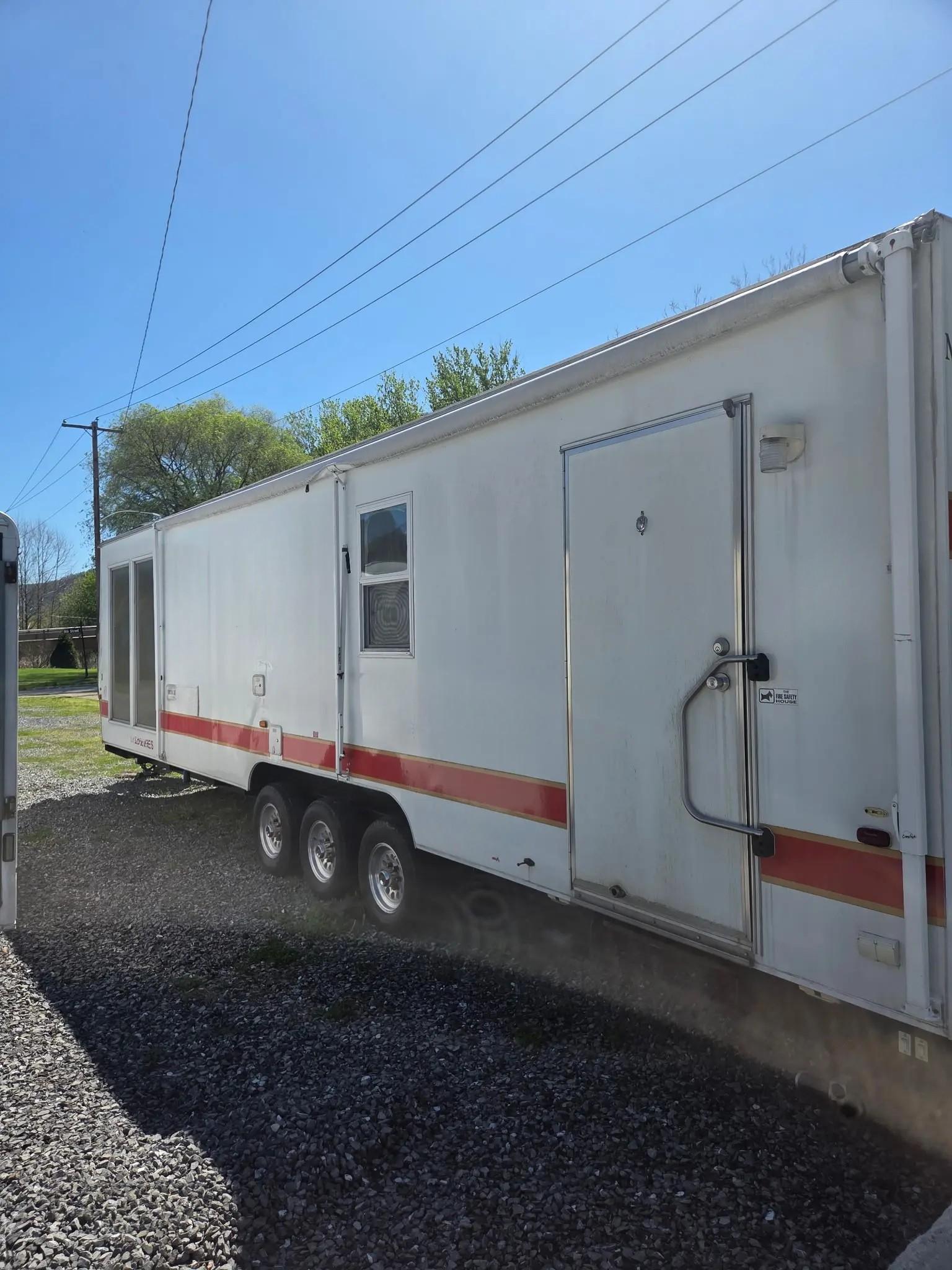 2010 Scotty Command Trailer - image 4