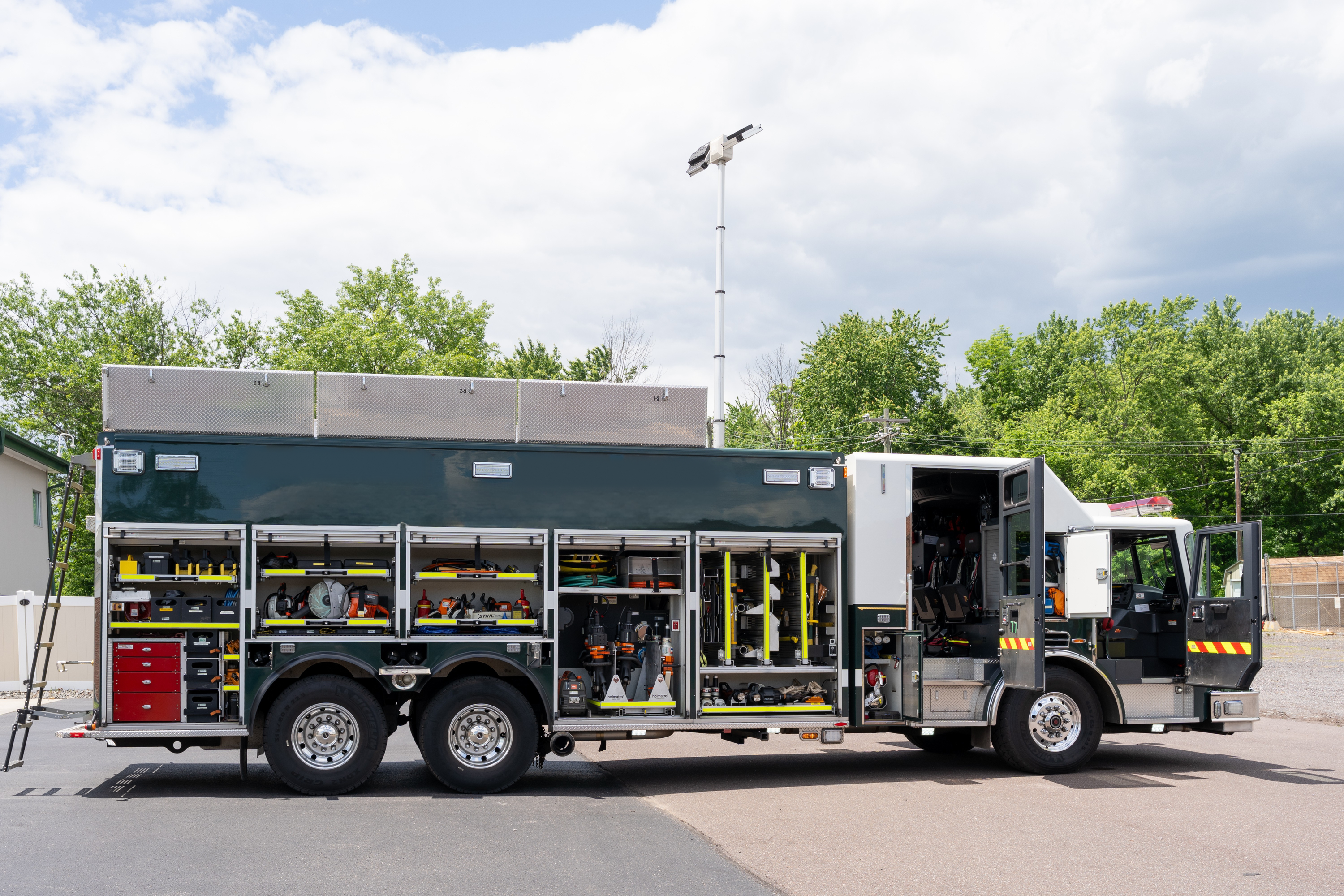 2012 KME Predator Rescue Pumper - image 9