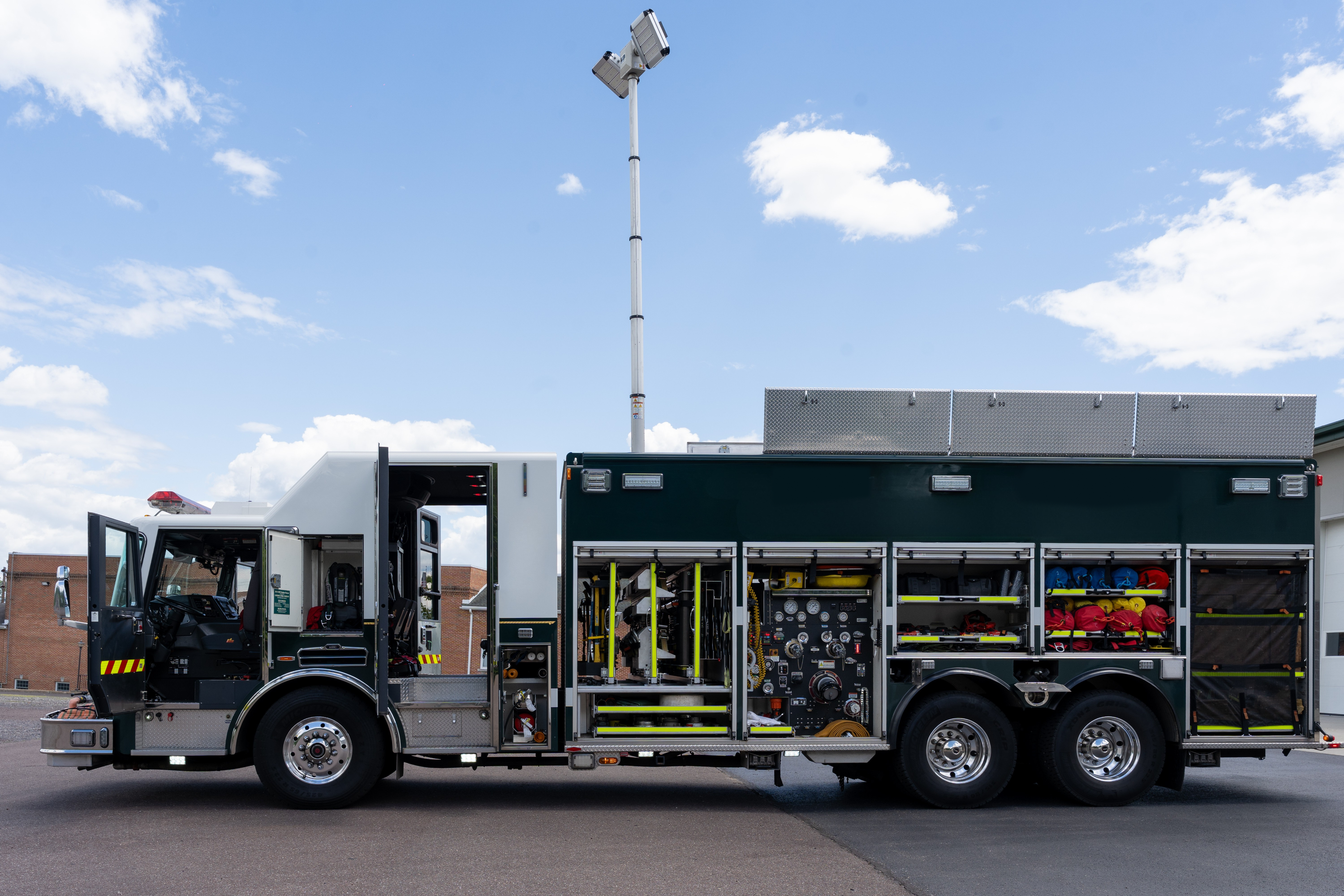 2012 KME Predator Rescue Pumper - image 17