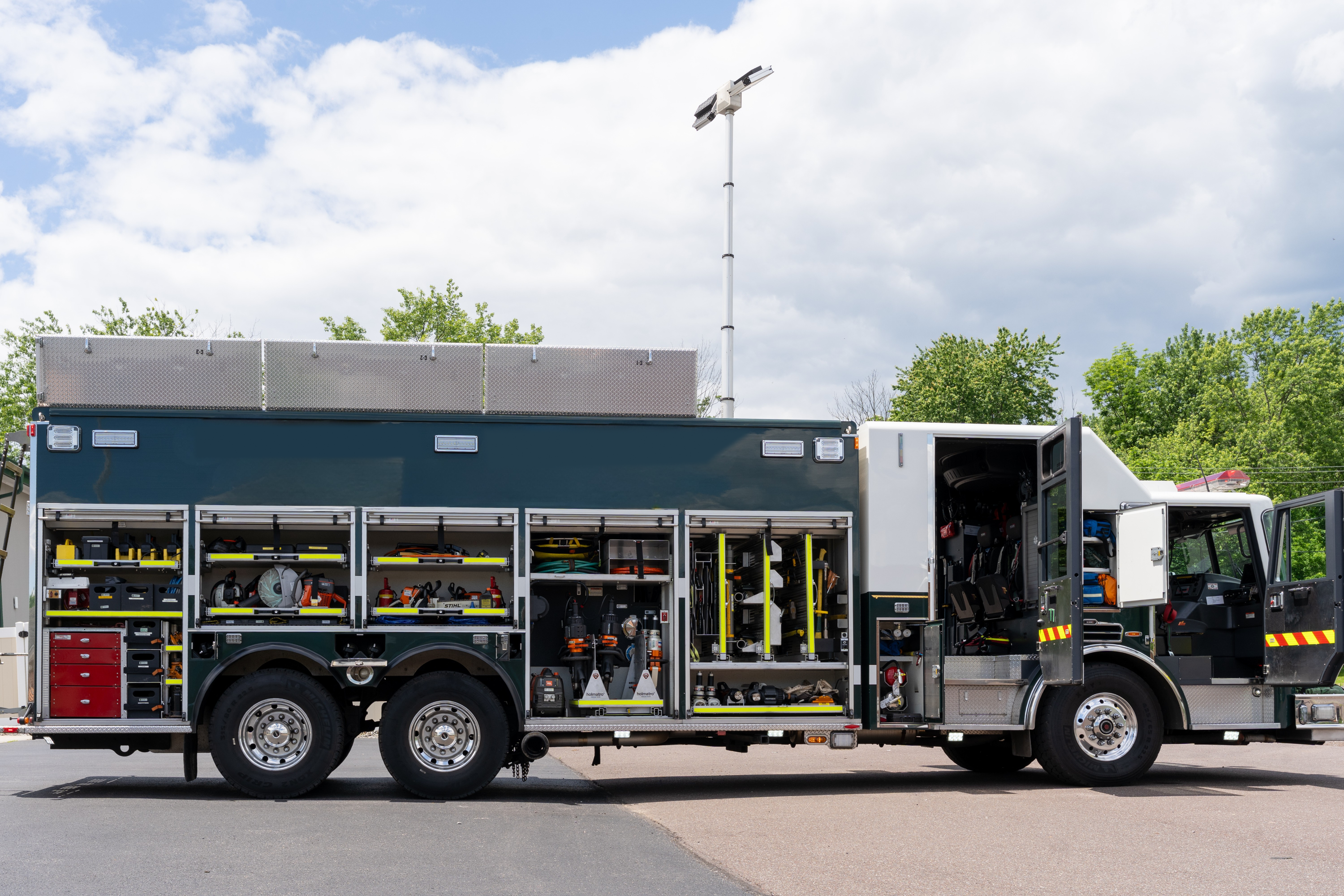 2012 KME Predator Rescue Pumper - image 10