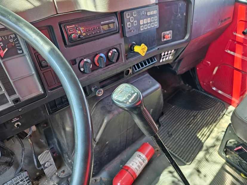 1999 International Medium Rescue — photo 7