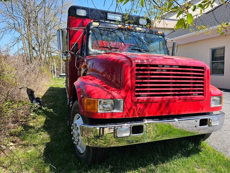 1999 International Medium Rescue - image 5