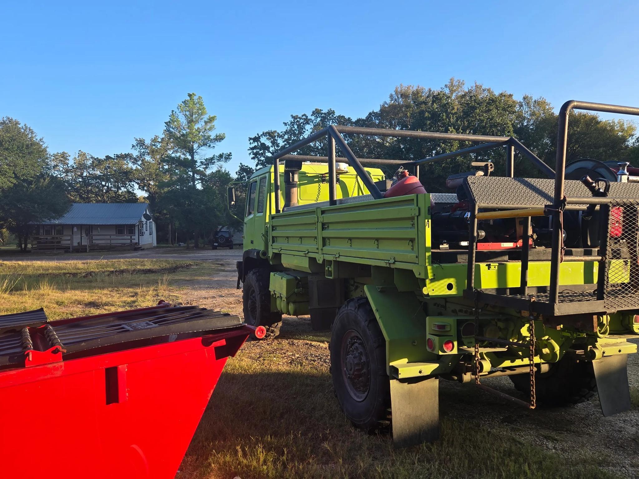 1996 S&S FT 4x4 Brush Truck - image 3