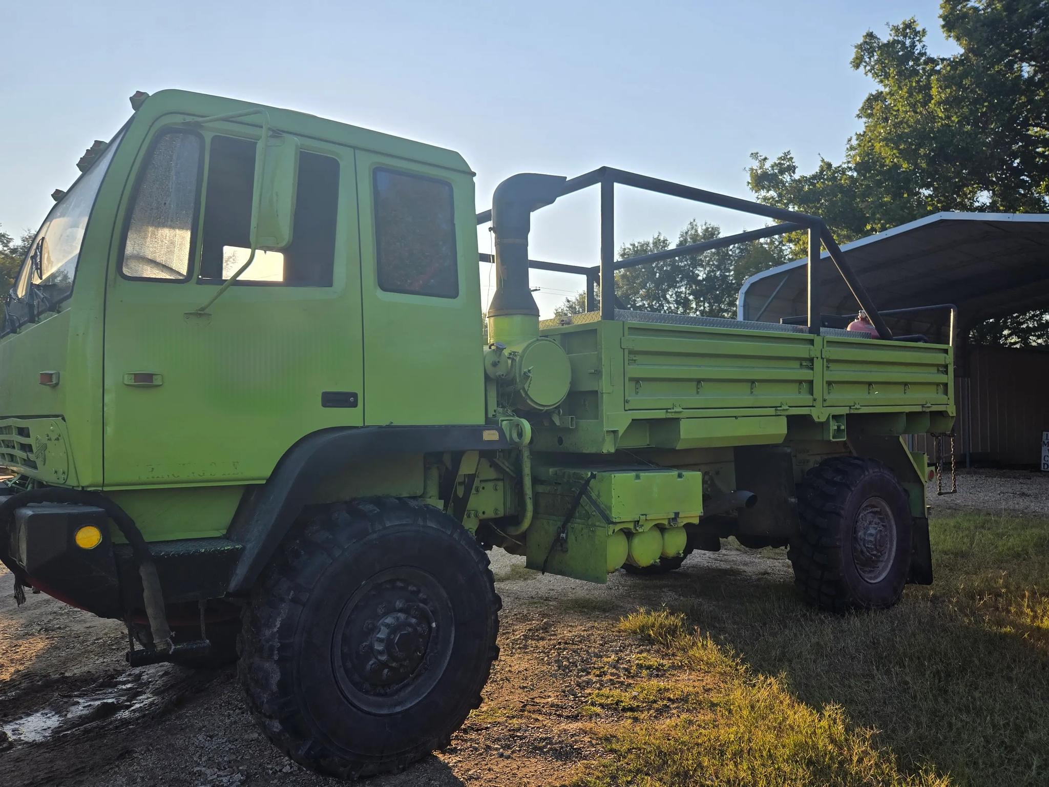 1996 S&S FT 4x4 Brush Truck - image 1