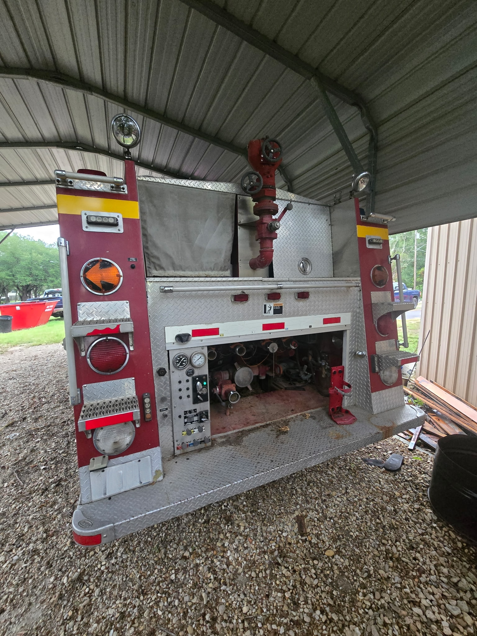 1993 International Pumper - image 7