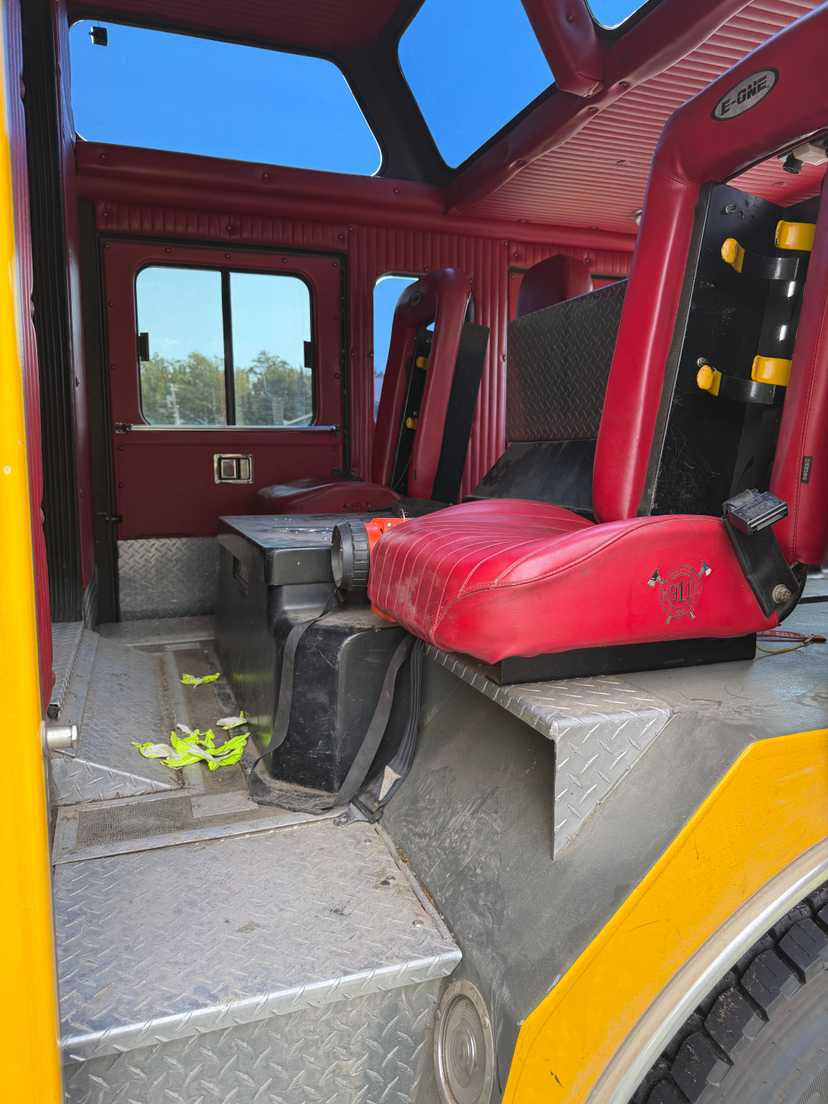 1991 E-One Protector Heavy Rescue — photo 6