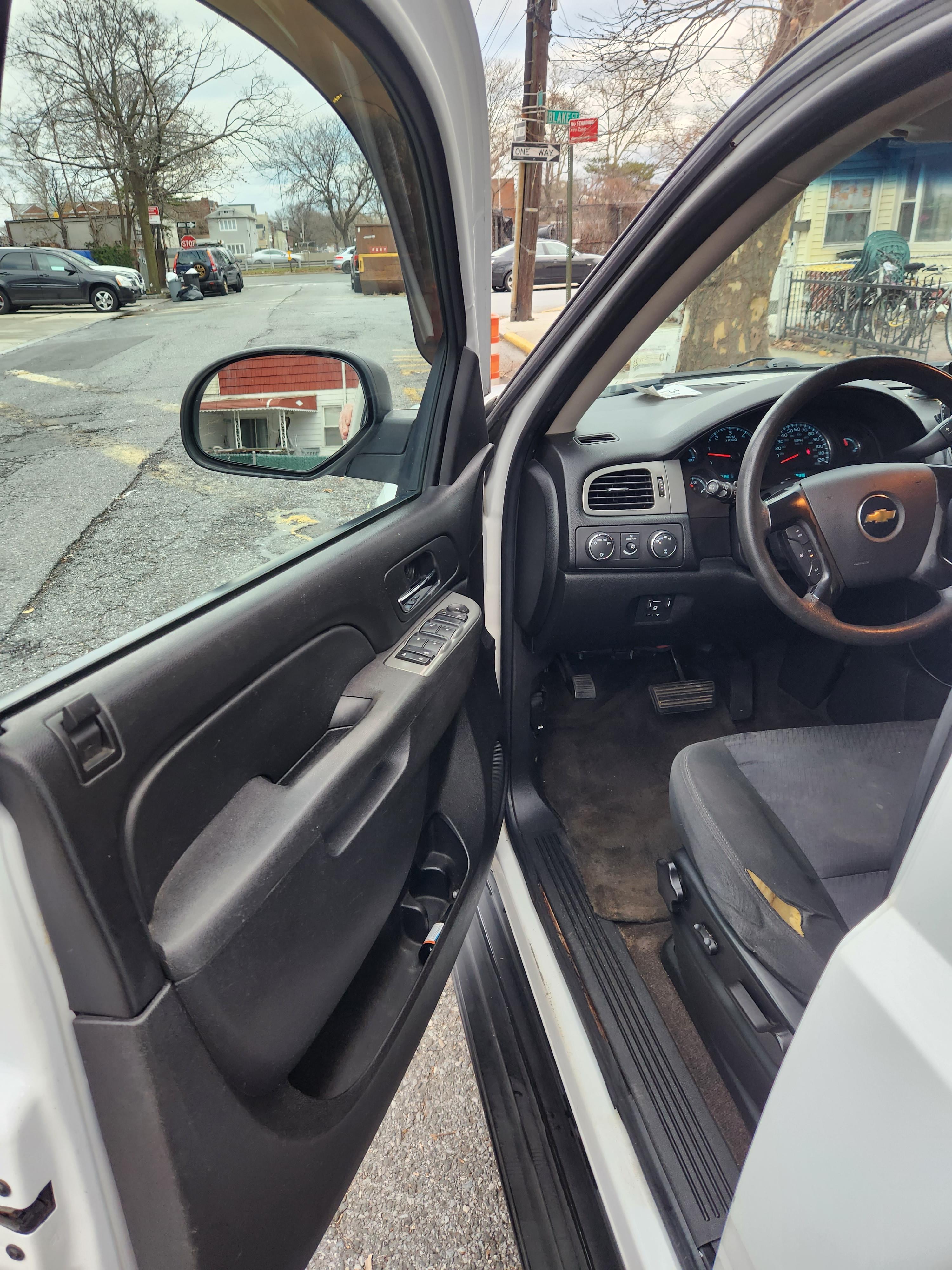 2011 Chevrolet Tahoe Command Unit - image 7