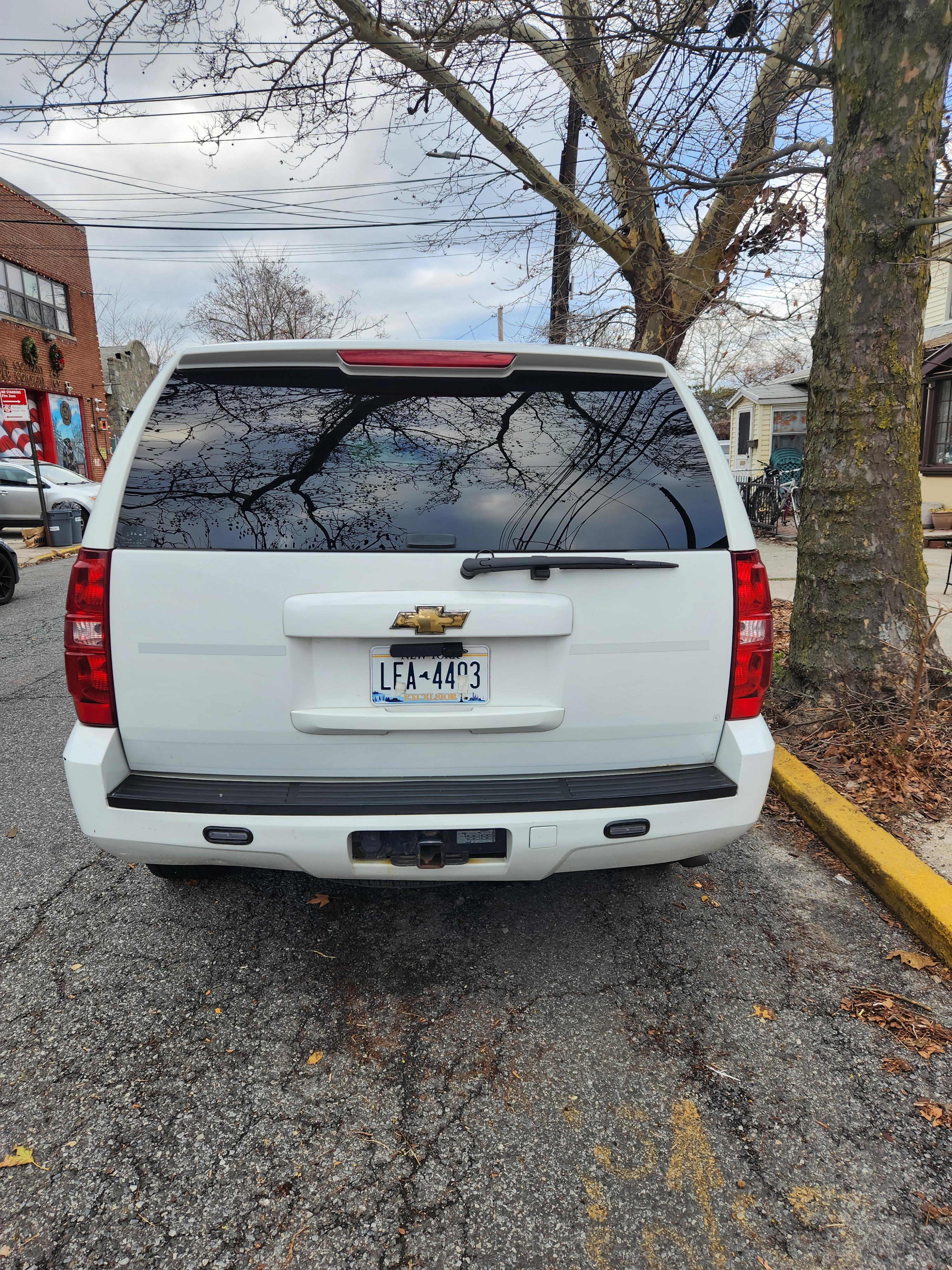 2011 Chevrolet Tahoe Command Unit - image 2