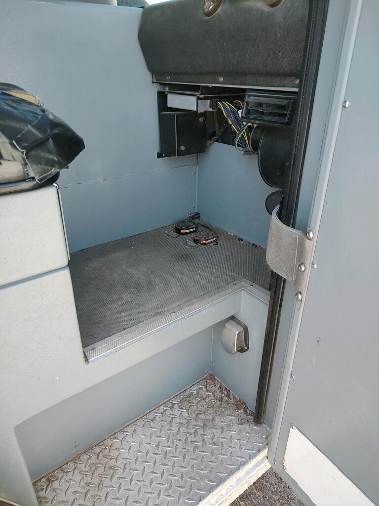 2004 Pierce Contender Engine - image 4