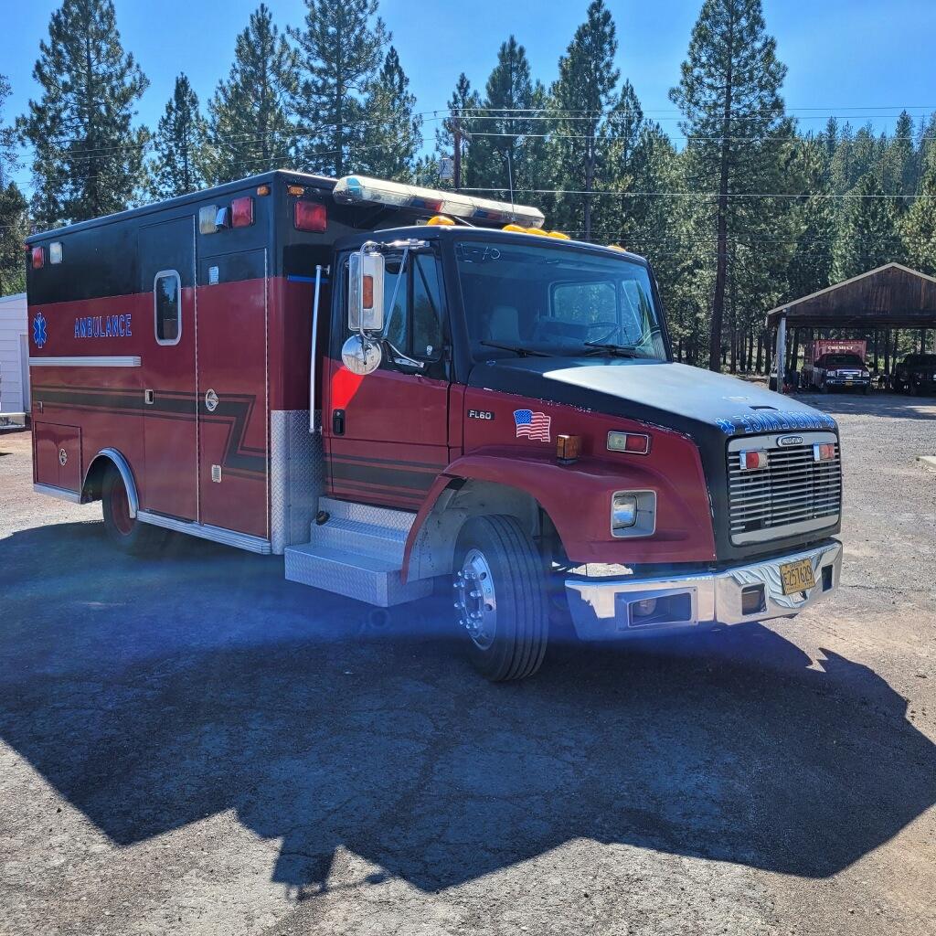 1999 Freightliner FL60 Type I - image 6