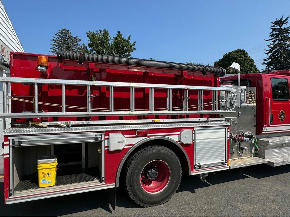 2007 Pierce 4200 Pumper - image 2