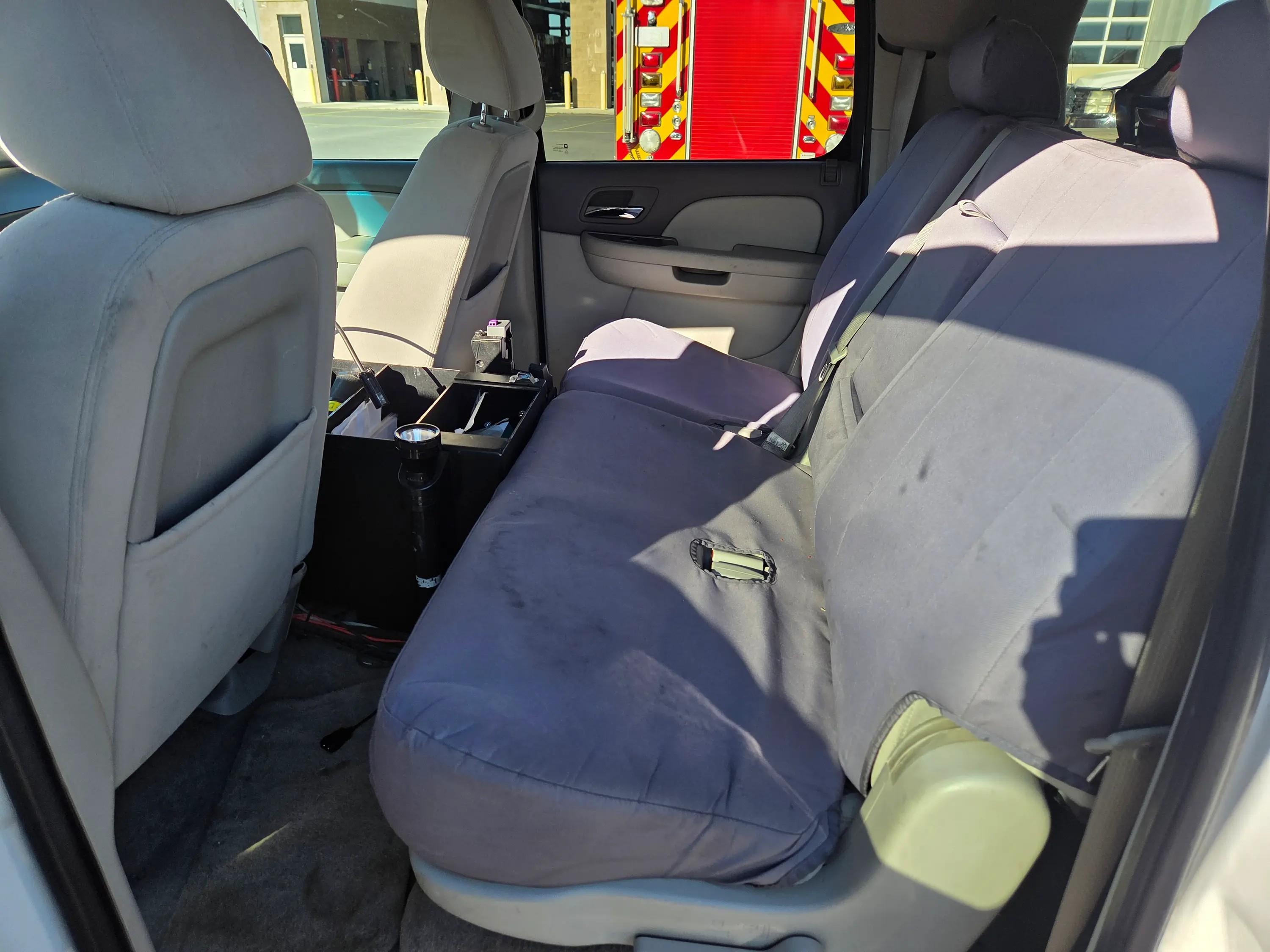 2008 Chevrolet Suburban 2500 4x4 Command Truck - image 9