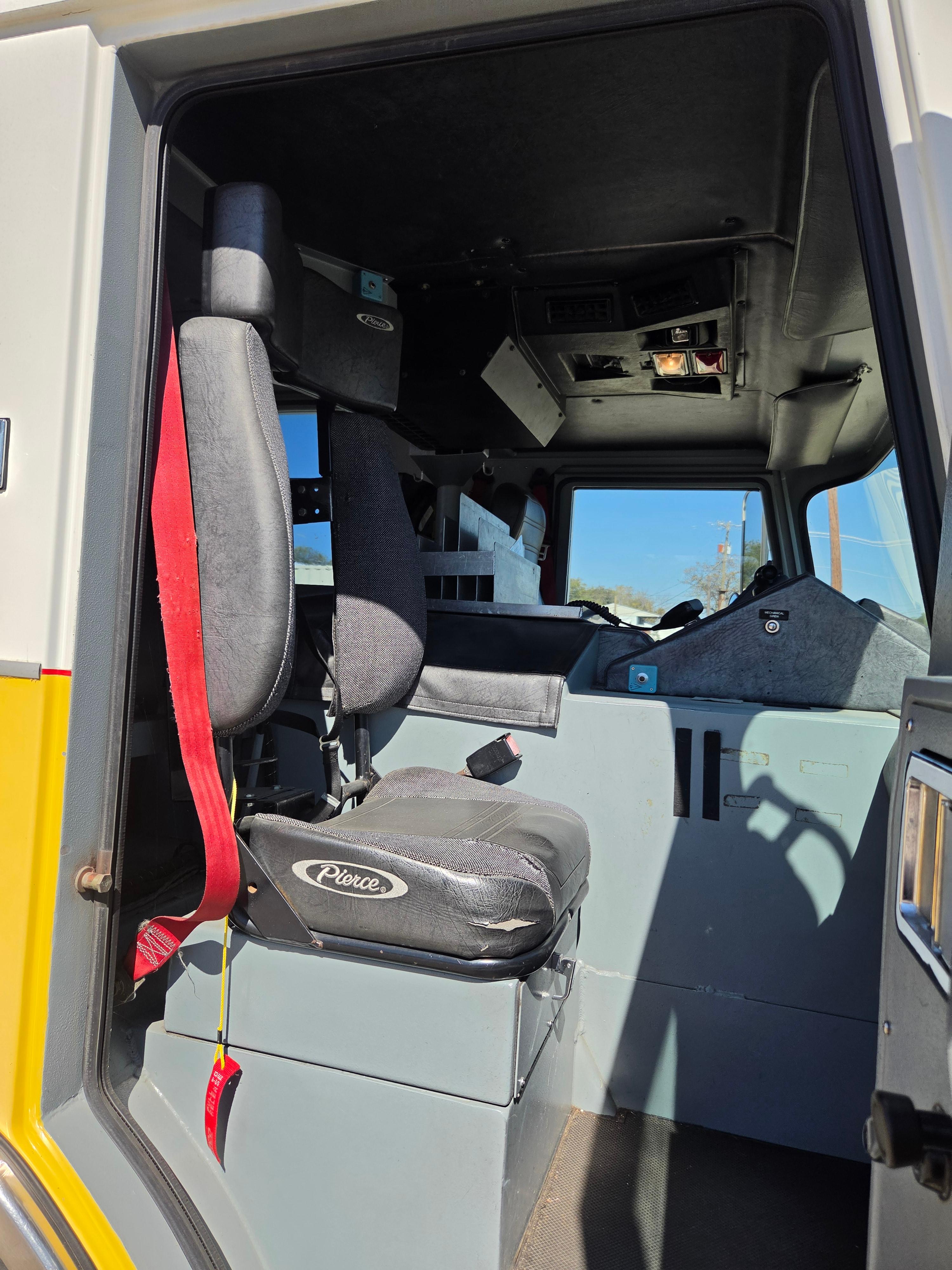 2005 4 Guys Pierce Pumper - image 28