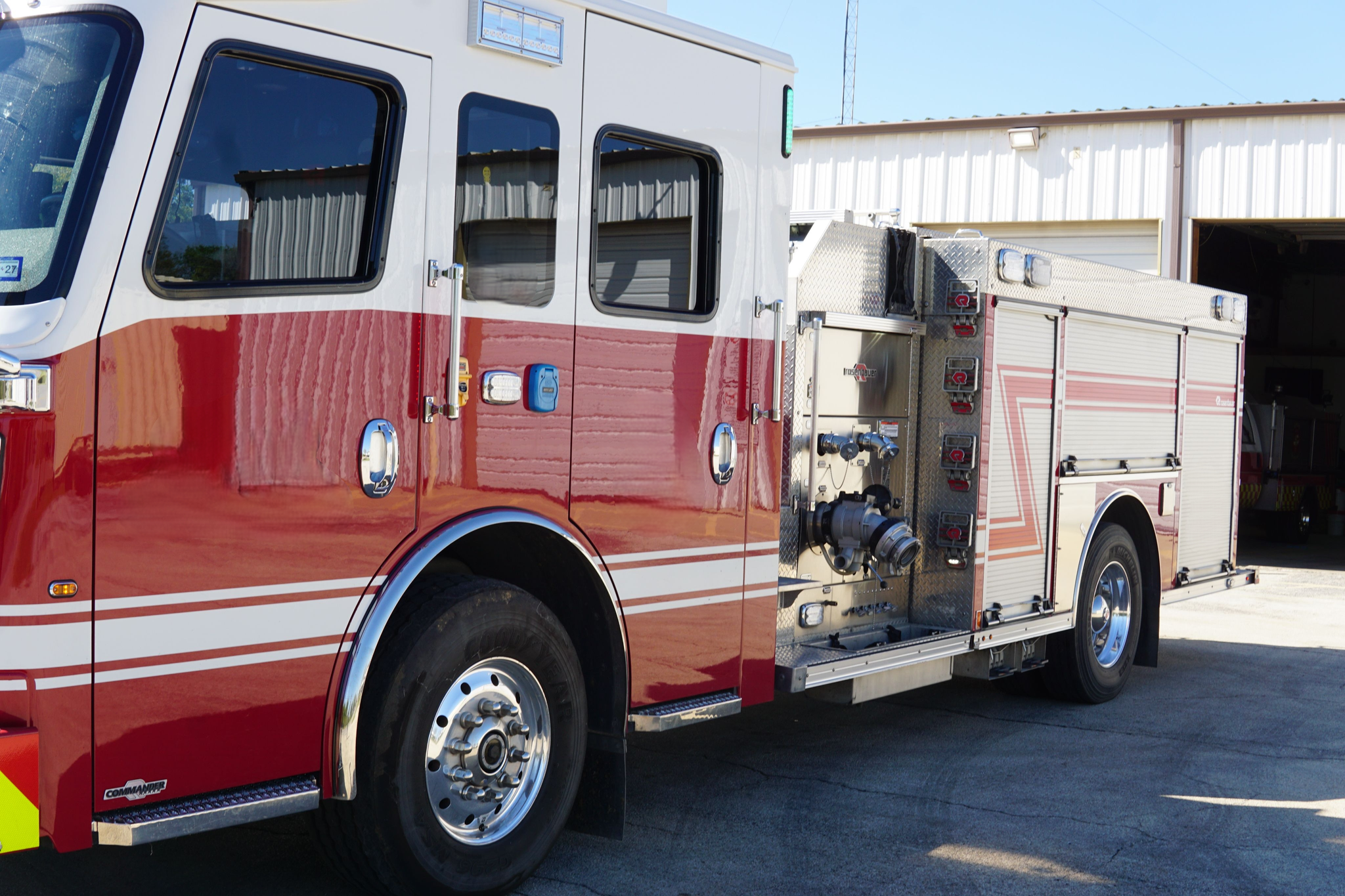 2021 Rosenbauer Commander Pumper - image 4