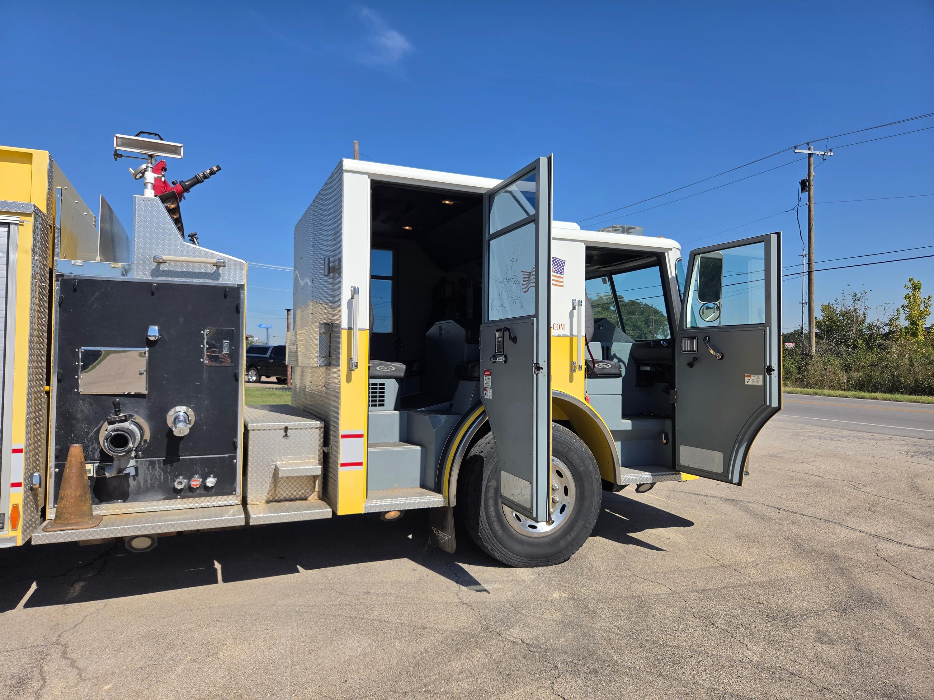 2005 4 Guys Pierce Pumper - image 26
