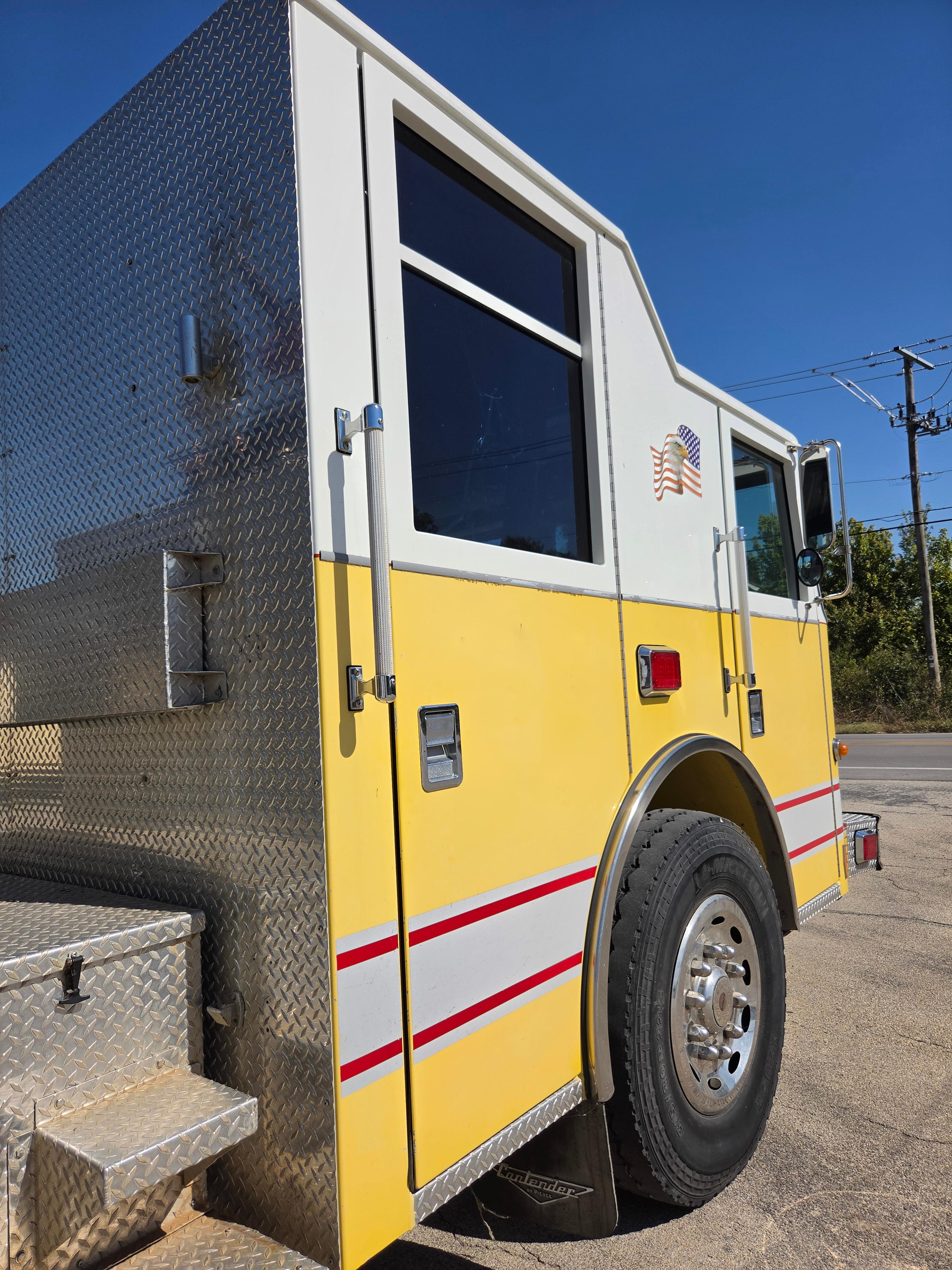 2005 4 Guys Pierce Pumper - image 16