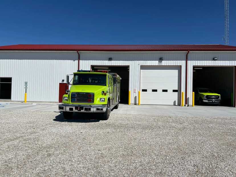 1999 Summit Freightliner Squad — photo 6