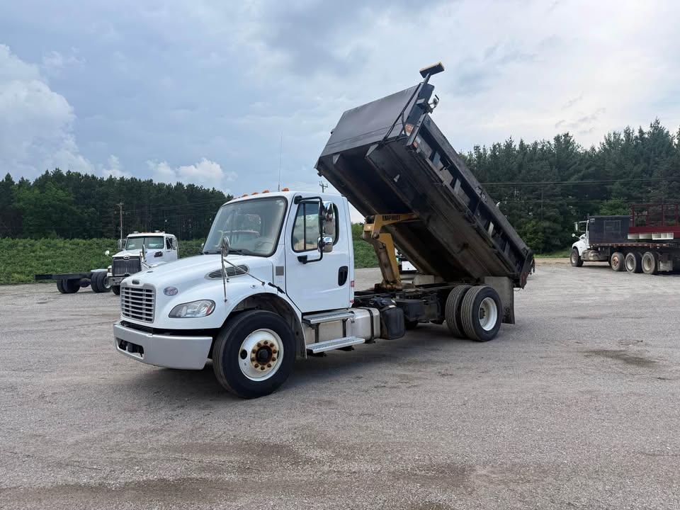 2020 Freightliner M2 Dump Truck - image 1