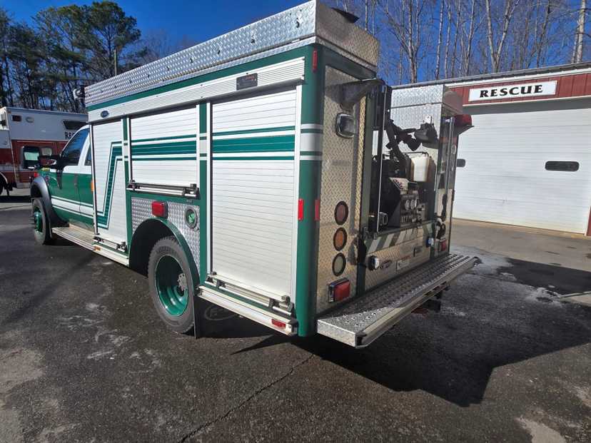 2009 E-One Ford 4x4 Squad — photo 4