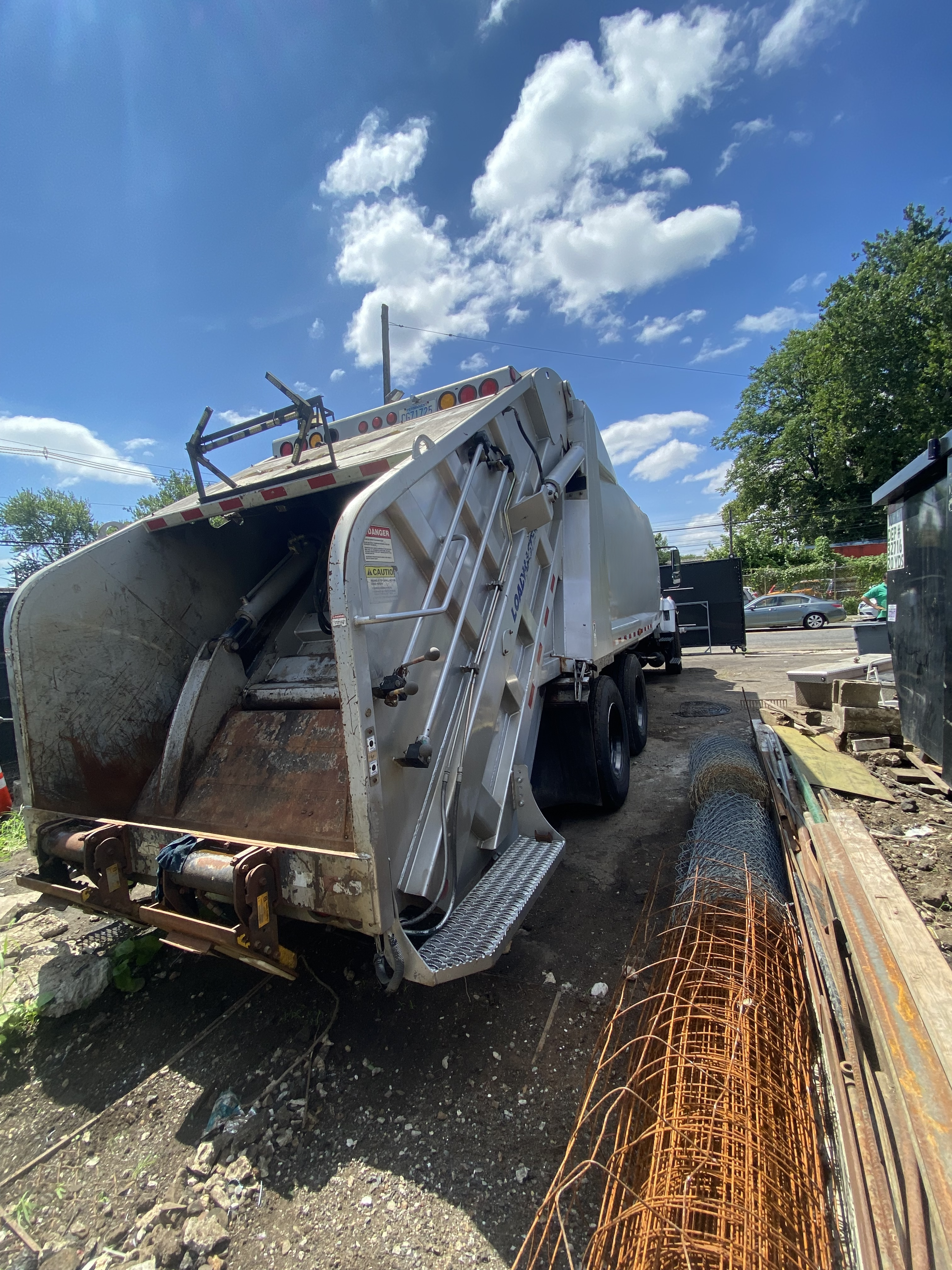 2015 International Loadmaster Rear Loader - image 32
