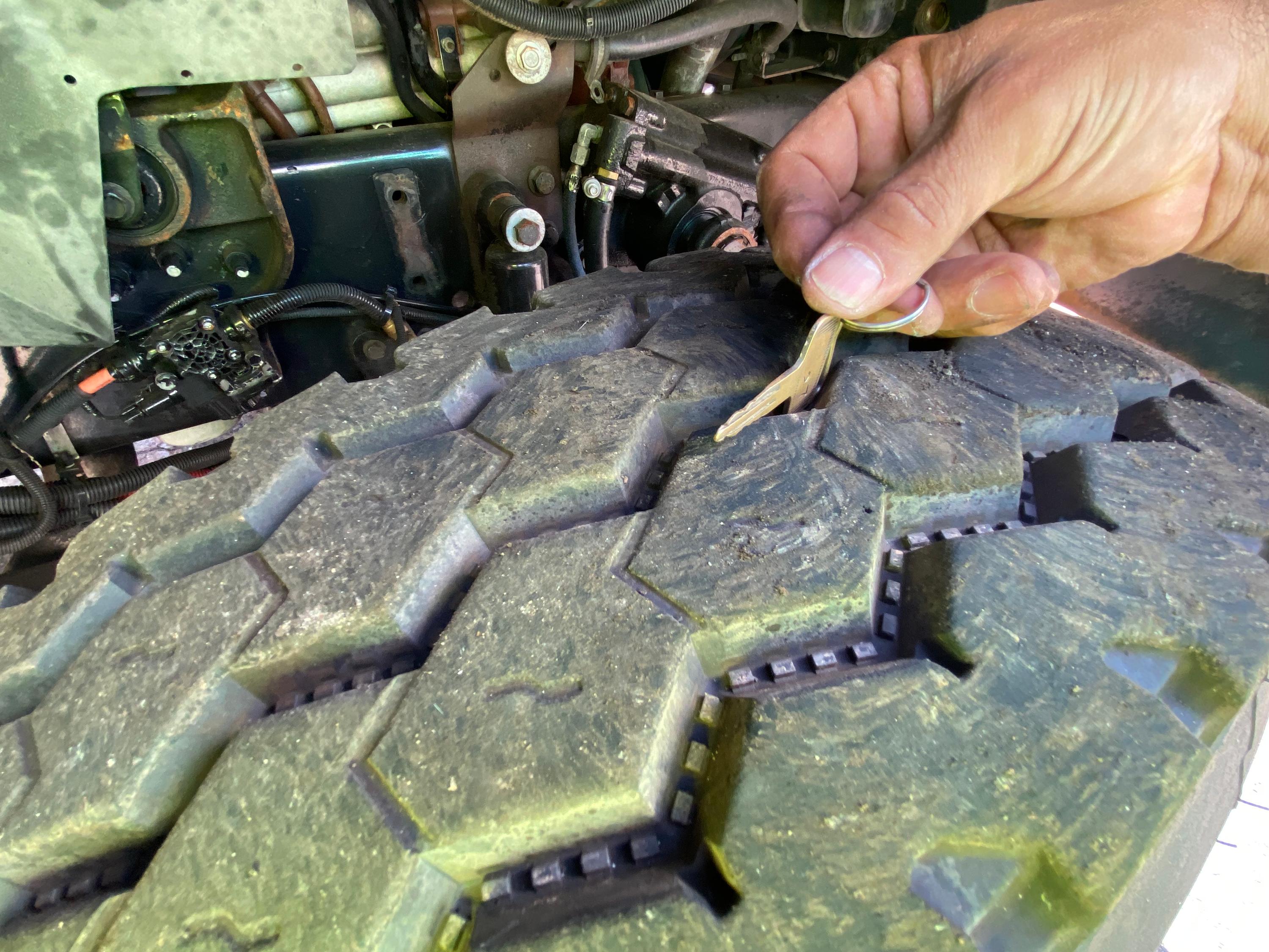 2015 International Loadmaster Rear Loader - image 19